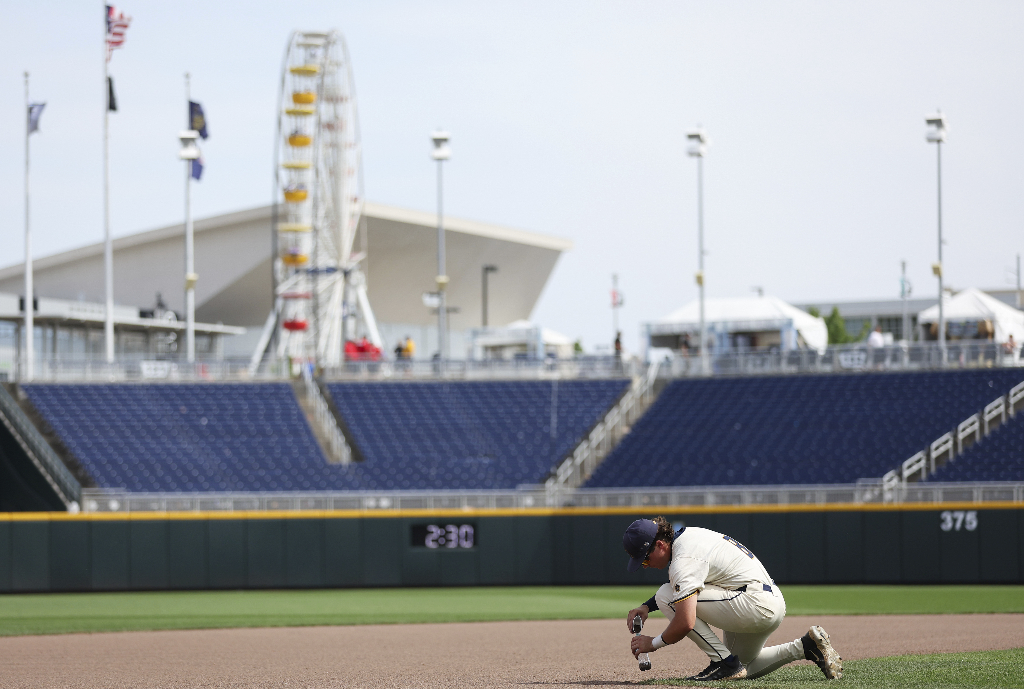 CWS Arkansas Murray St Baseball