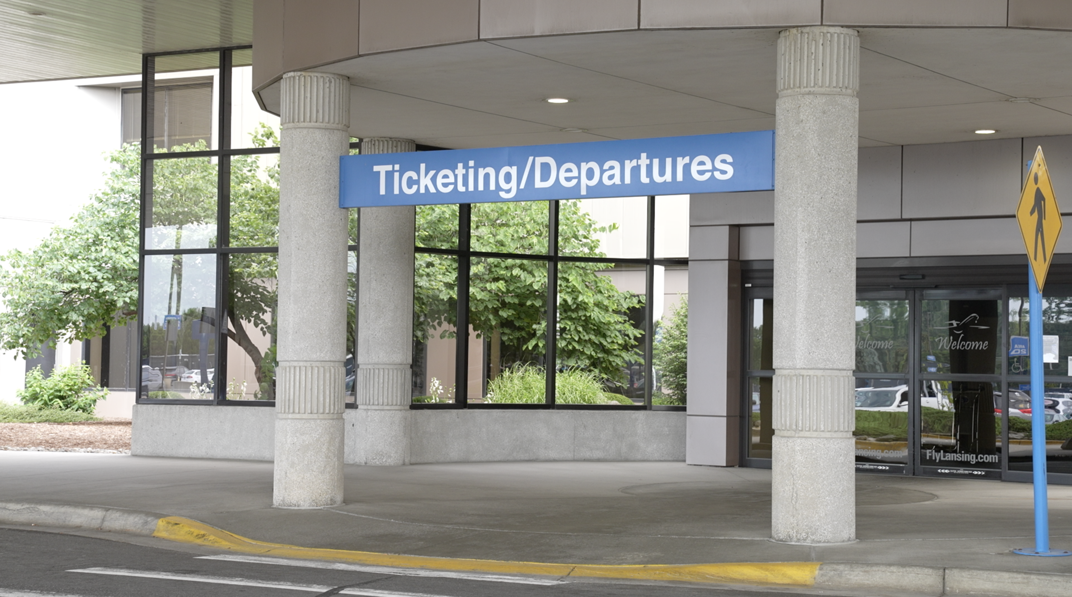 Capital Region International Airport 