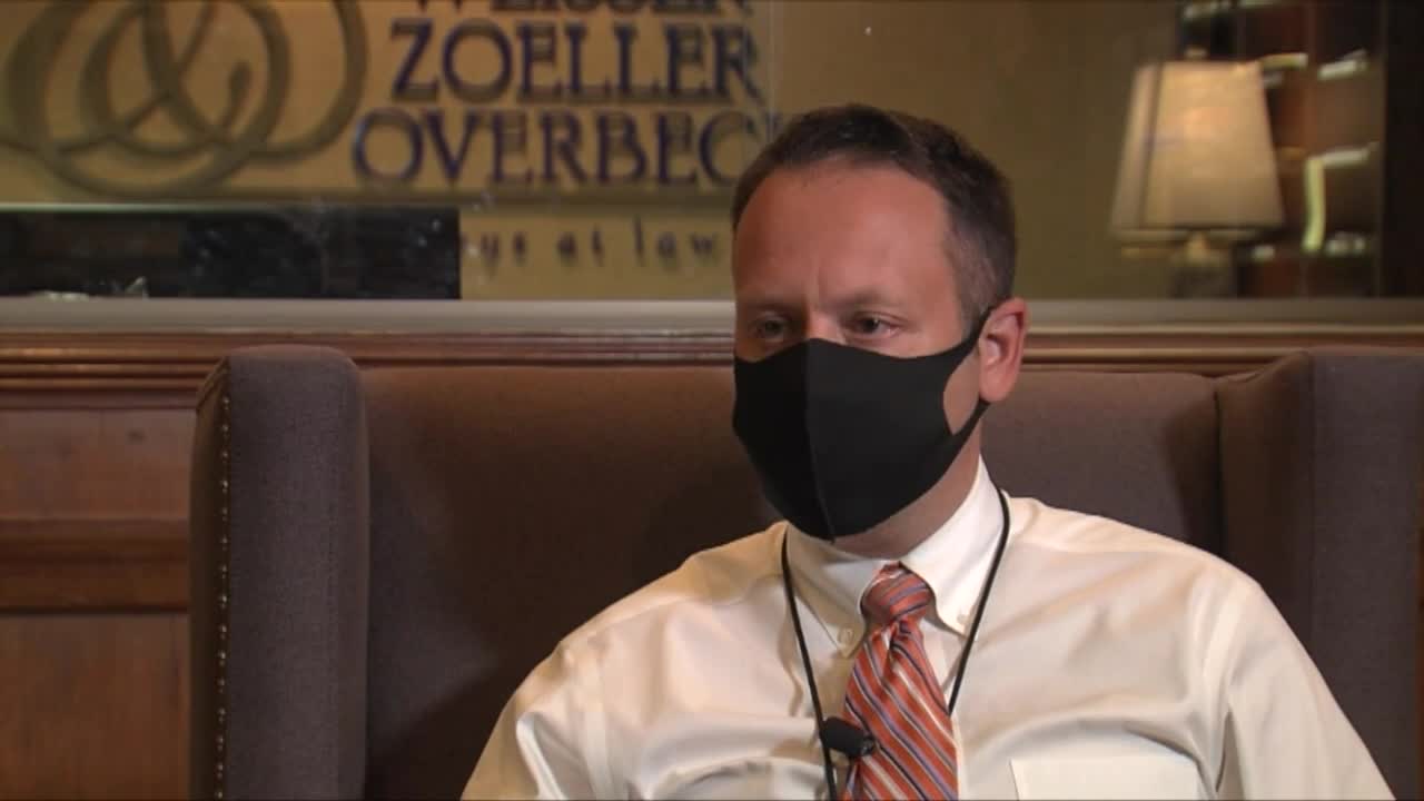 Palm Beach County Mayor Dave Kerner wears mask