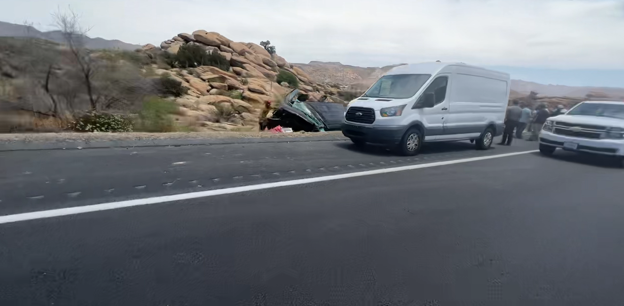 One killed, four injured in van crash on I-8 in Jacumba