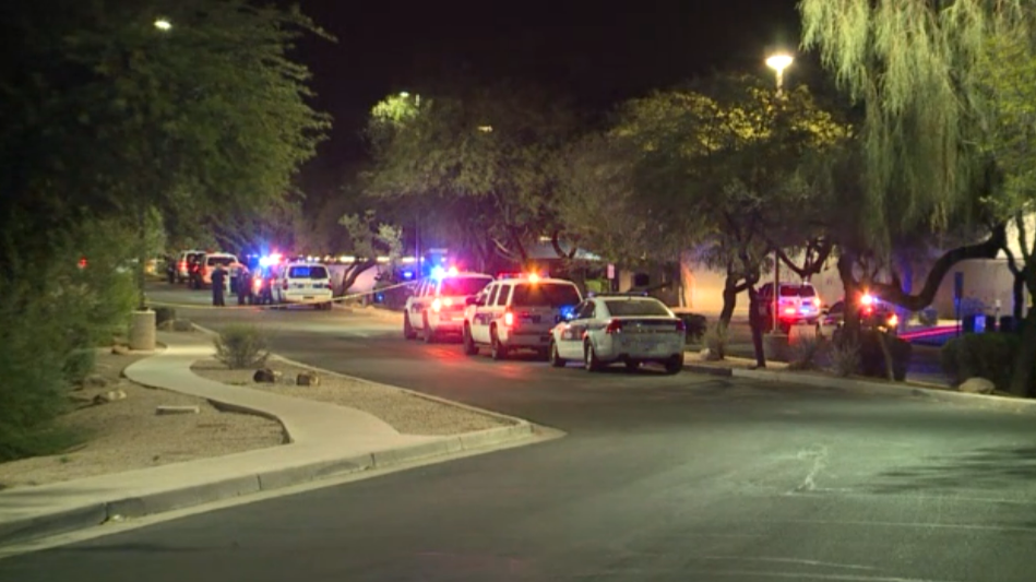 Man shot at hotel in Ahwatukee