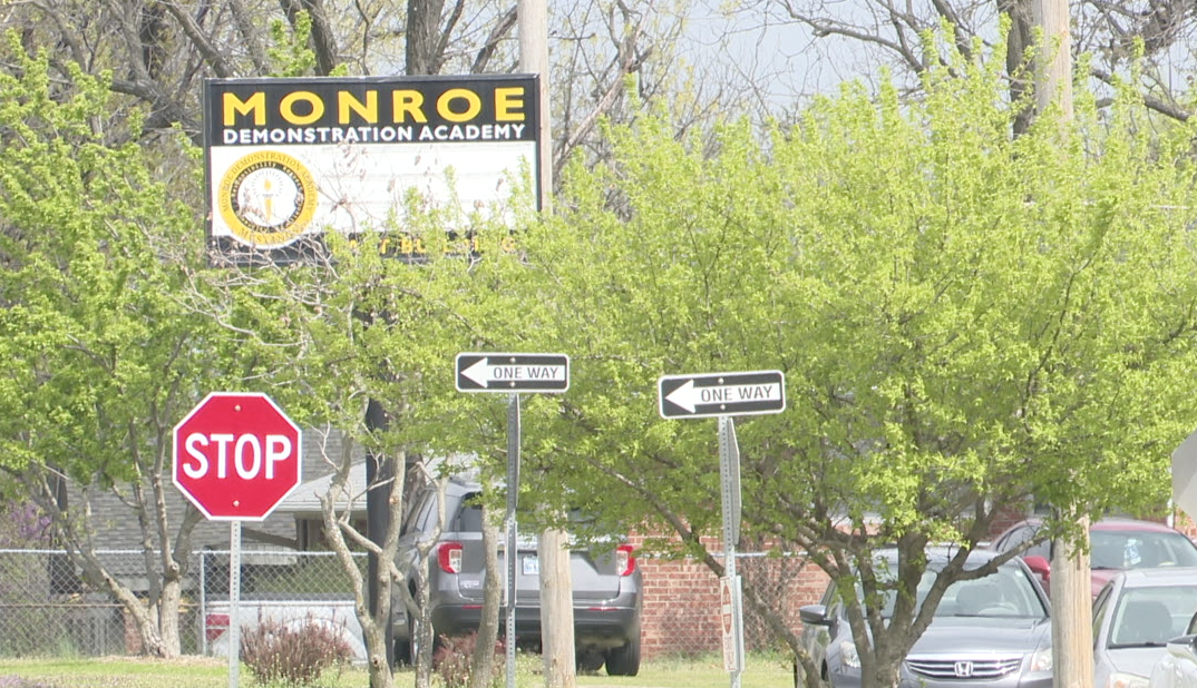 Monroe Middle School.png