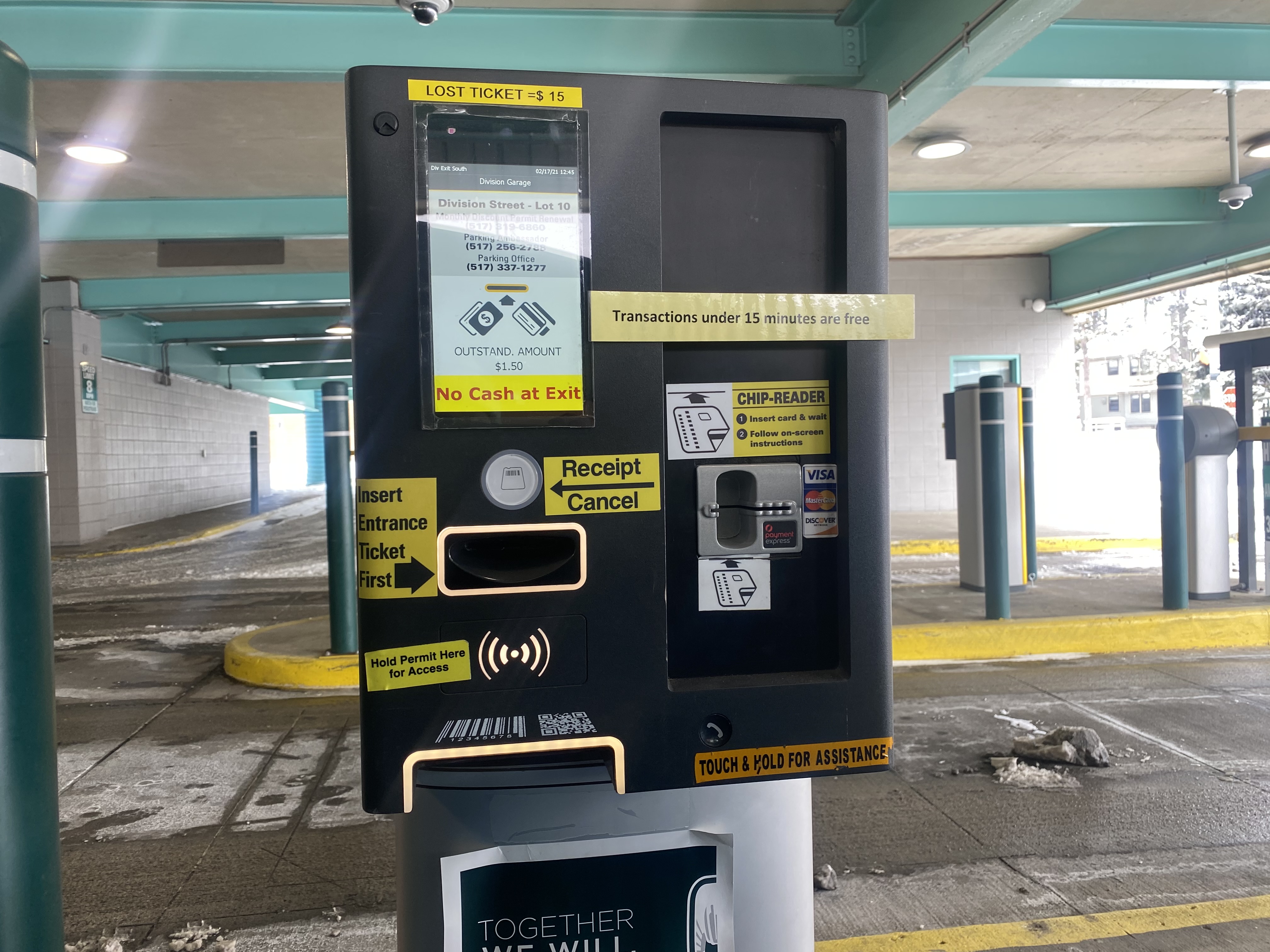 East Lansing offers free 15 minutes parking.