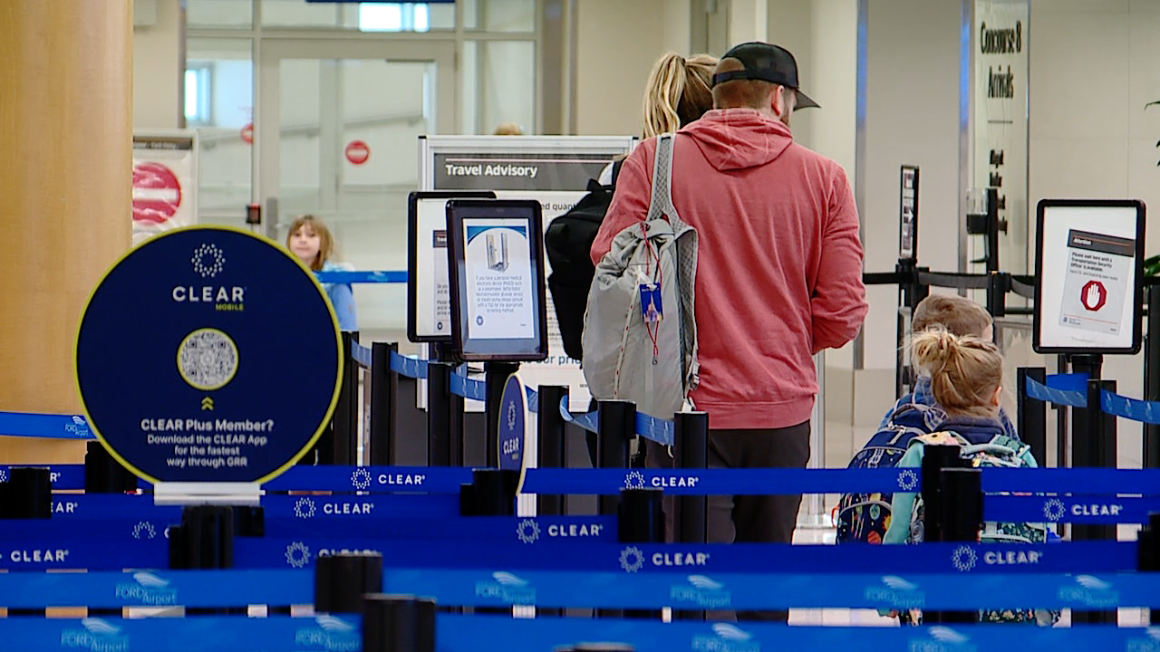 Ford Airport travelers.png