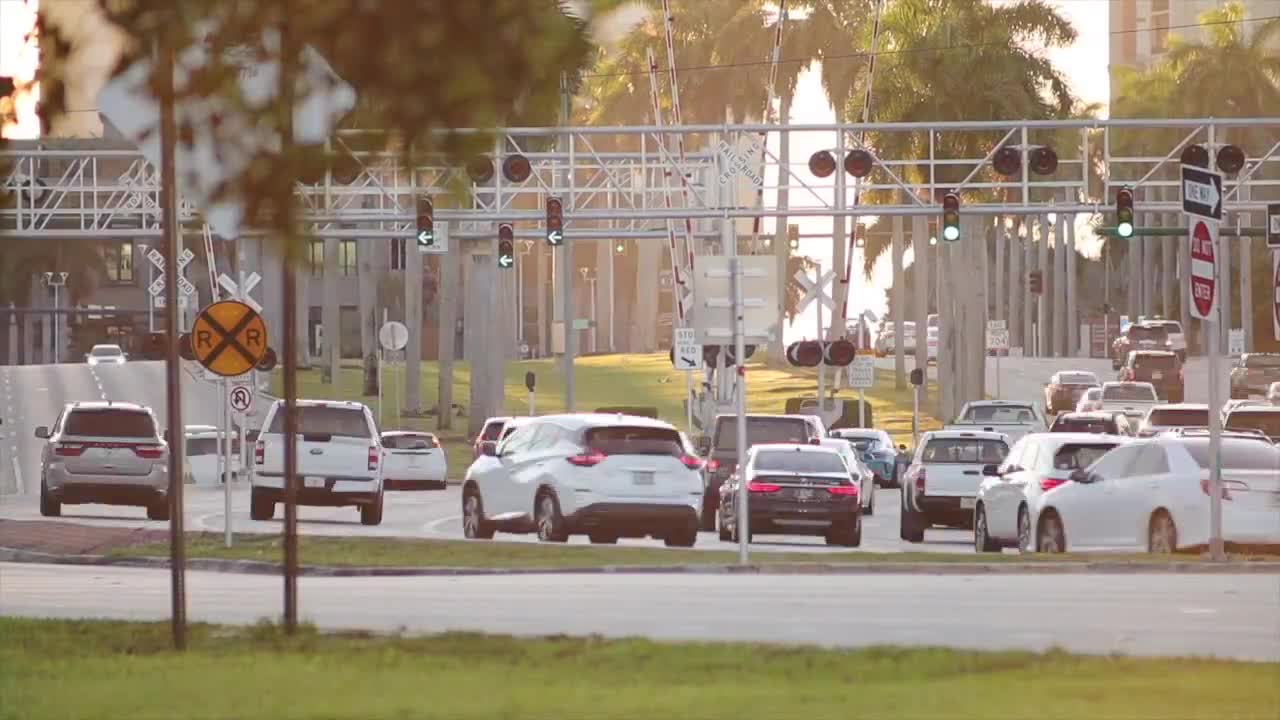 Okeechobee Boulevard traffic on a typical morning in September 2022
