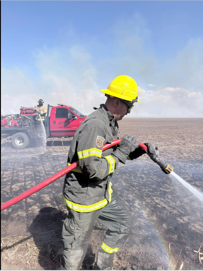 `KCKFD, Bonner Springs, Edwardsville supporting wildfire efforts in southwest Kansas