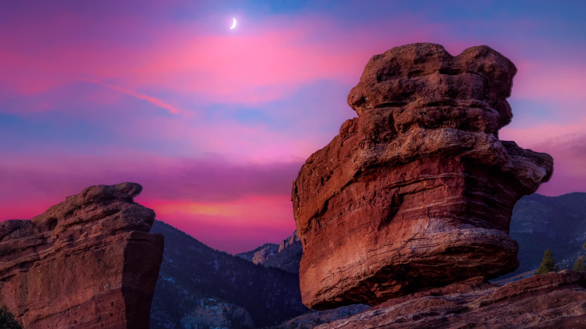 Balanced Rock at Garden of the Gods