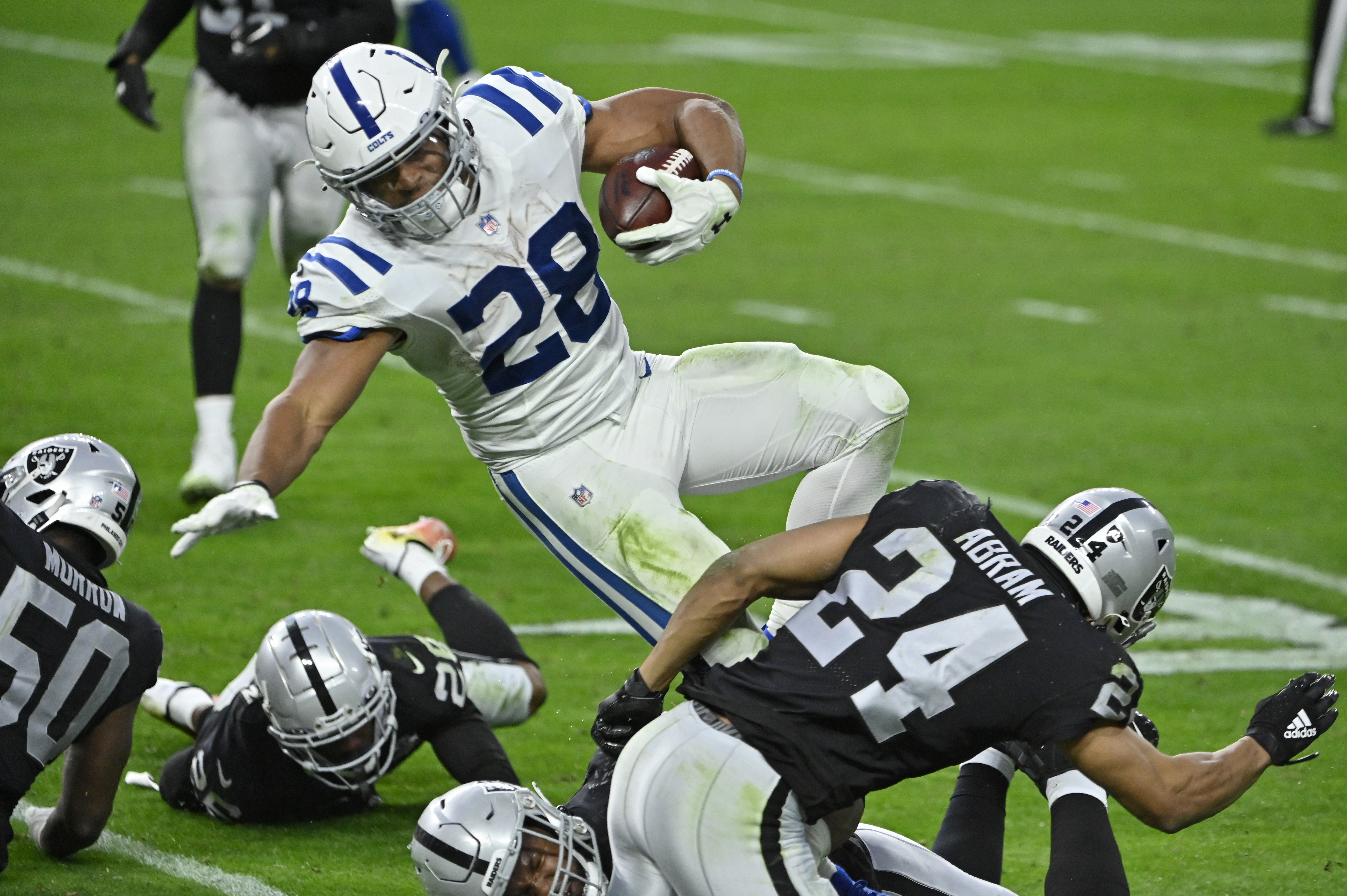 COLTS-RAIDERS FOOTBALL