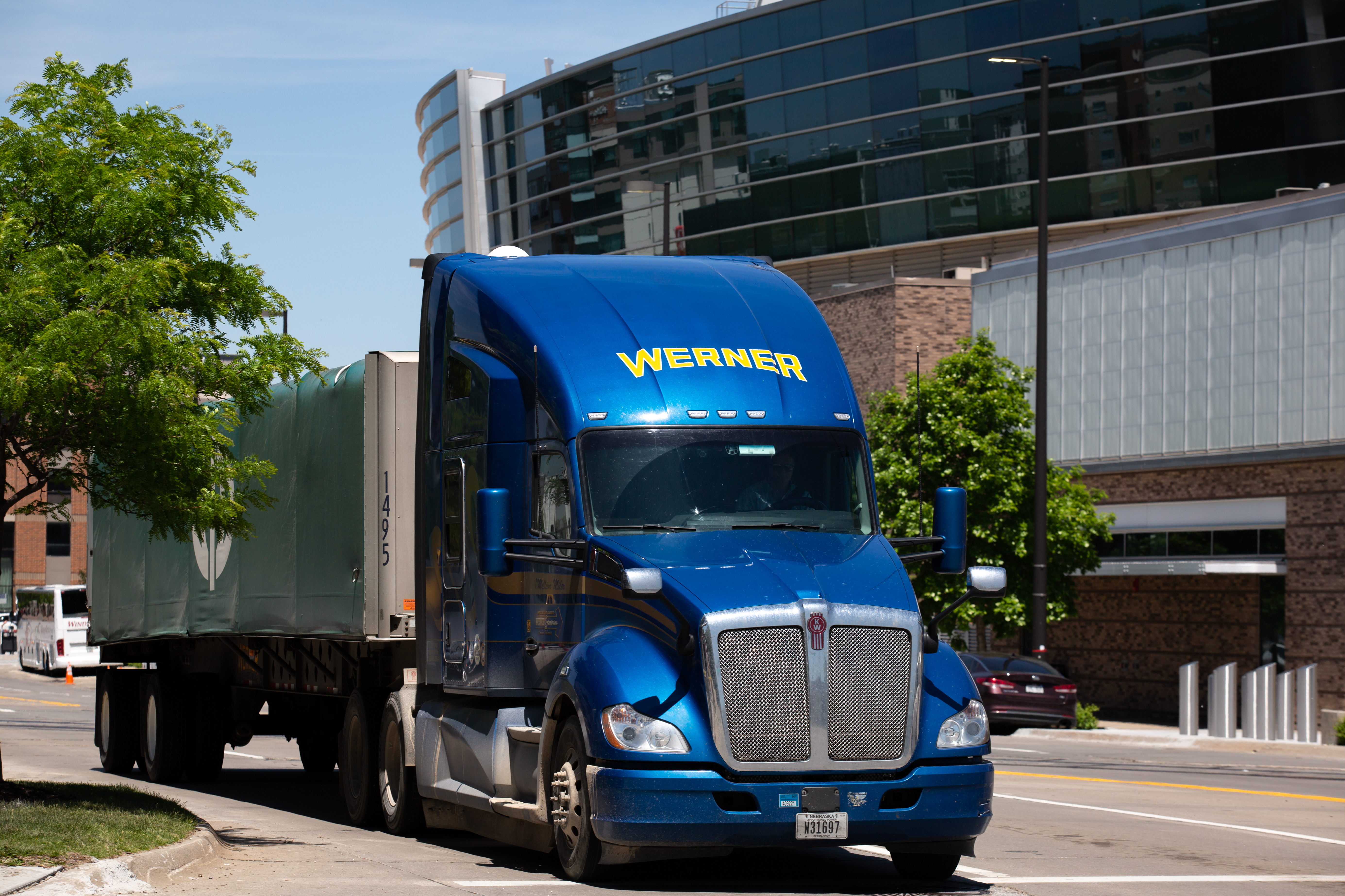 Werner Enterprises Semi Truck Blue