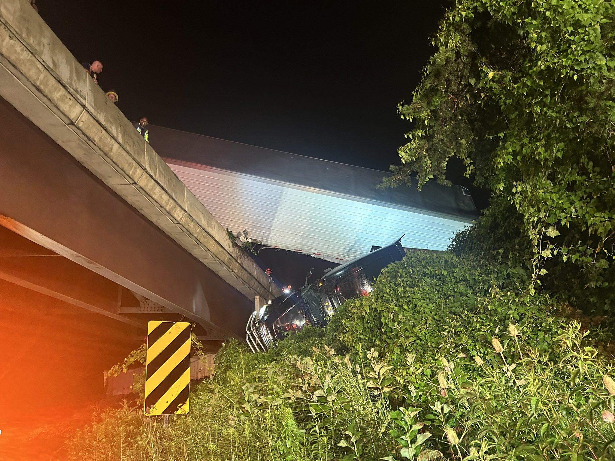 OVERTURNED TRUCK.jpg