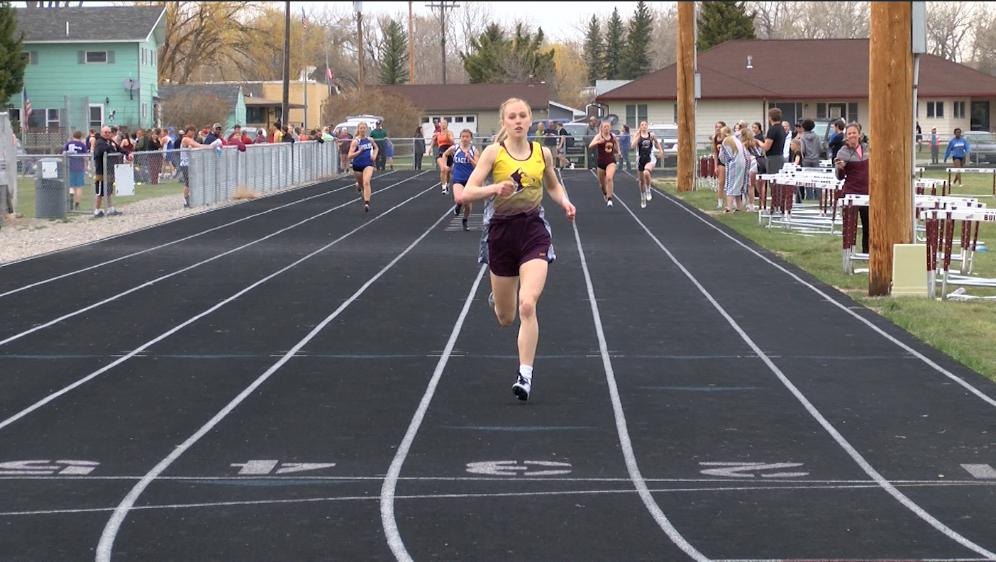 Lindsey Paulson Belt track and field.png