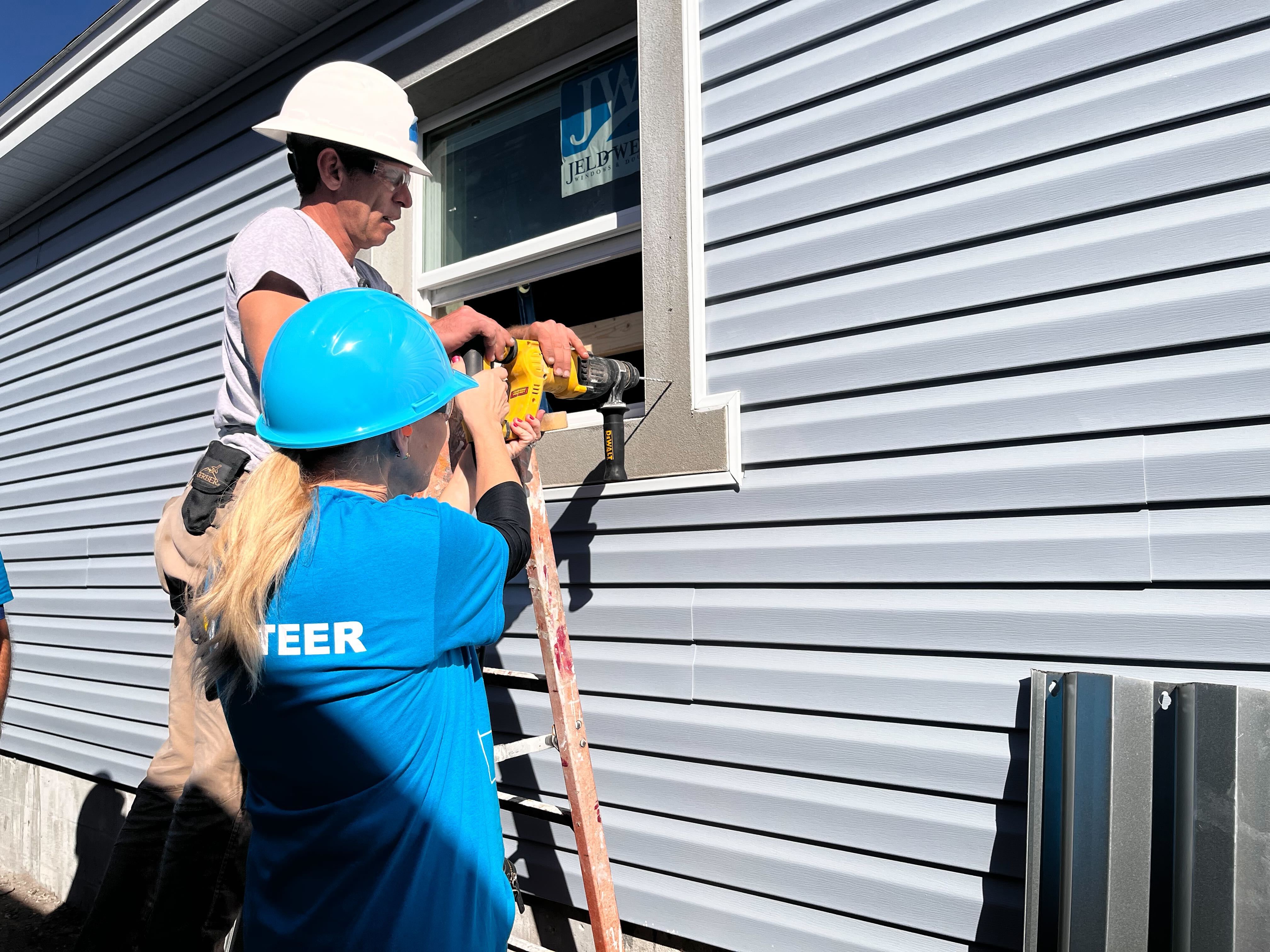 CEO Build with Habitat for Humanity 