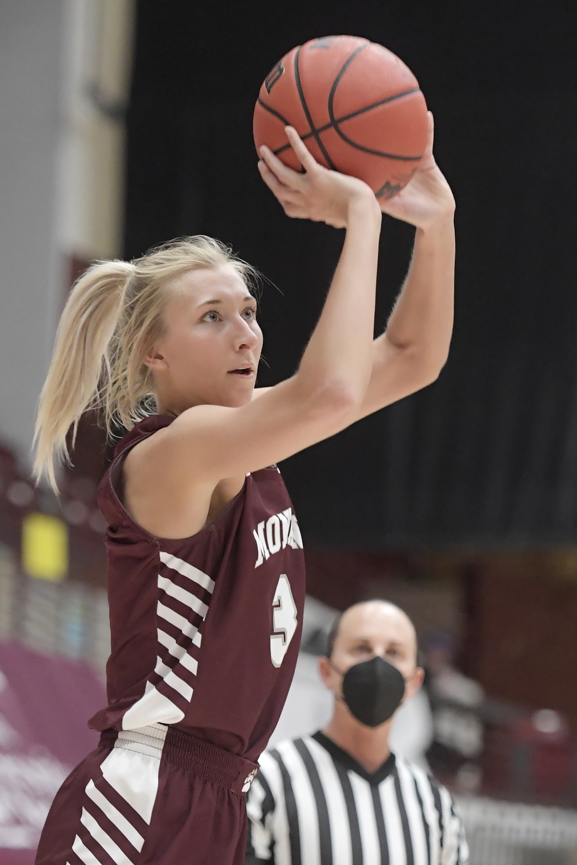 Lady Griz beat the Vikings 