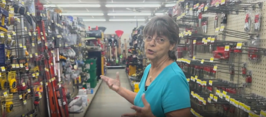 hurricane sales tax store run