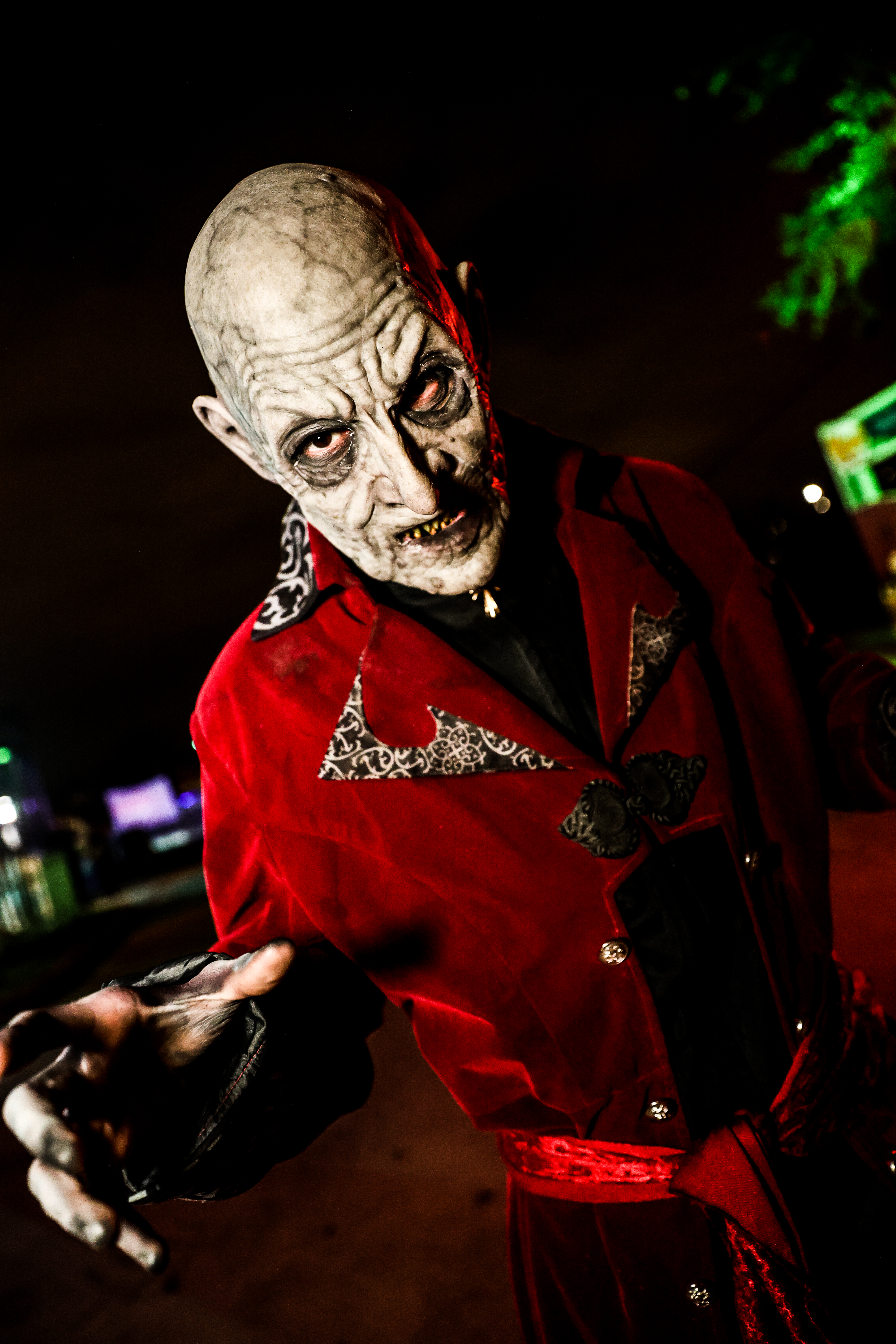 love bites a valentine's day haunted house.jpg