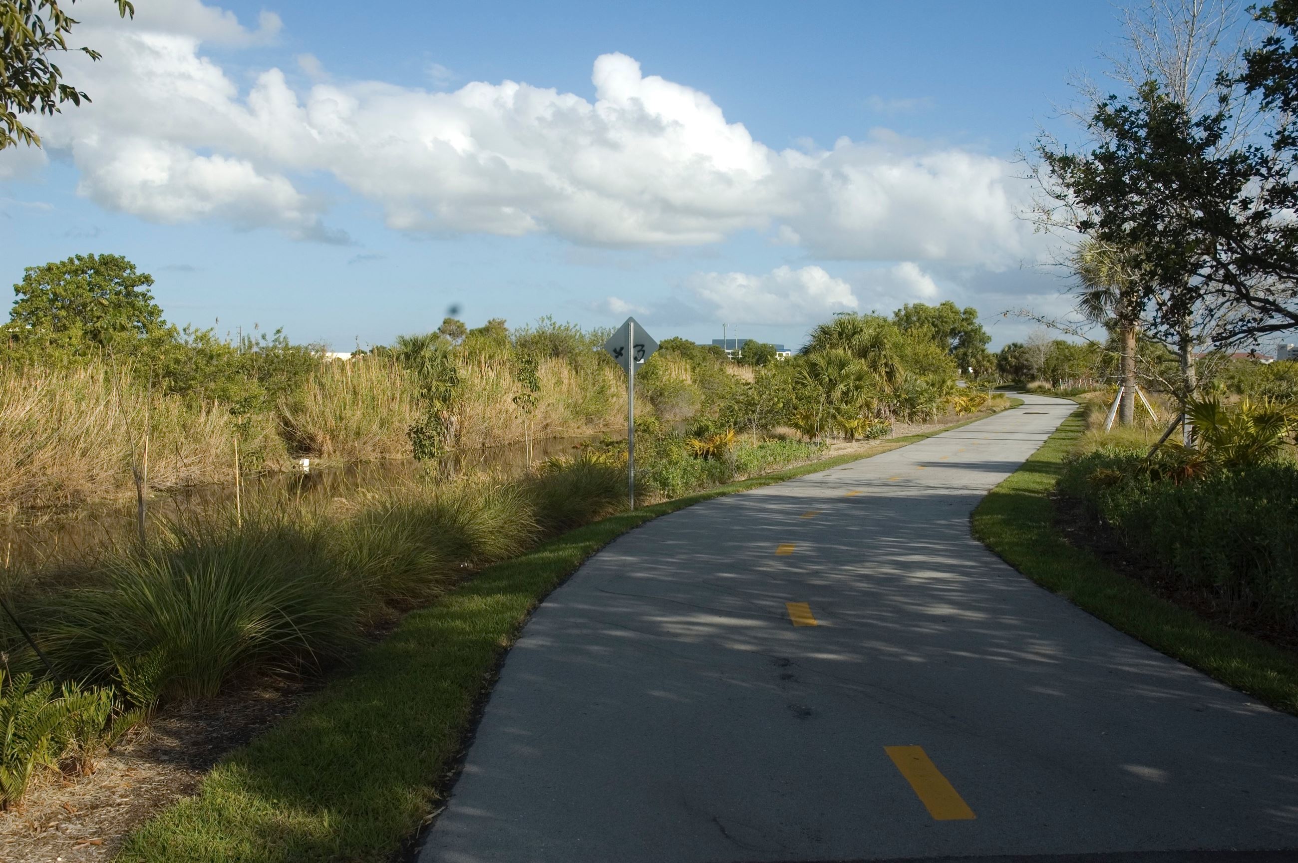 El Rio bike trail