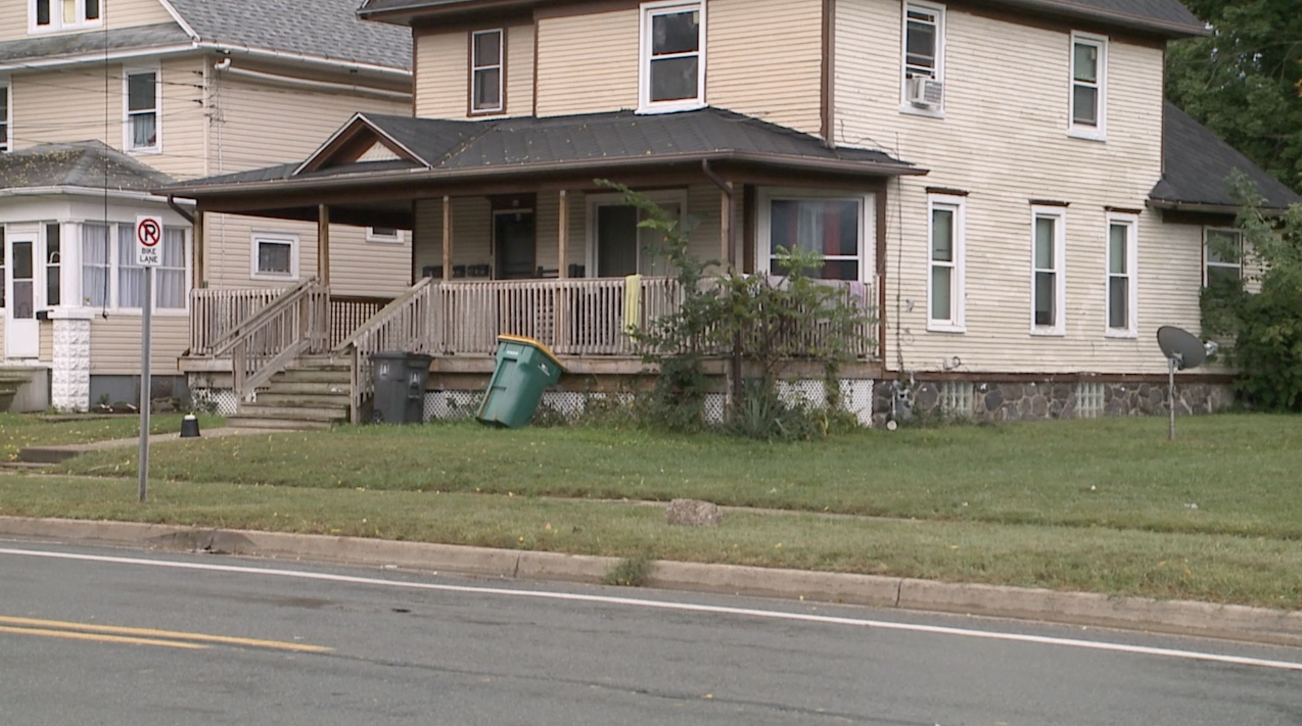 Drive-by shooting leaves 2-year-old dead in Battle Creek