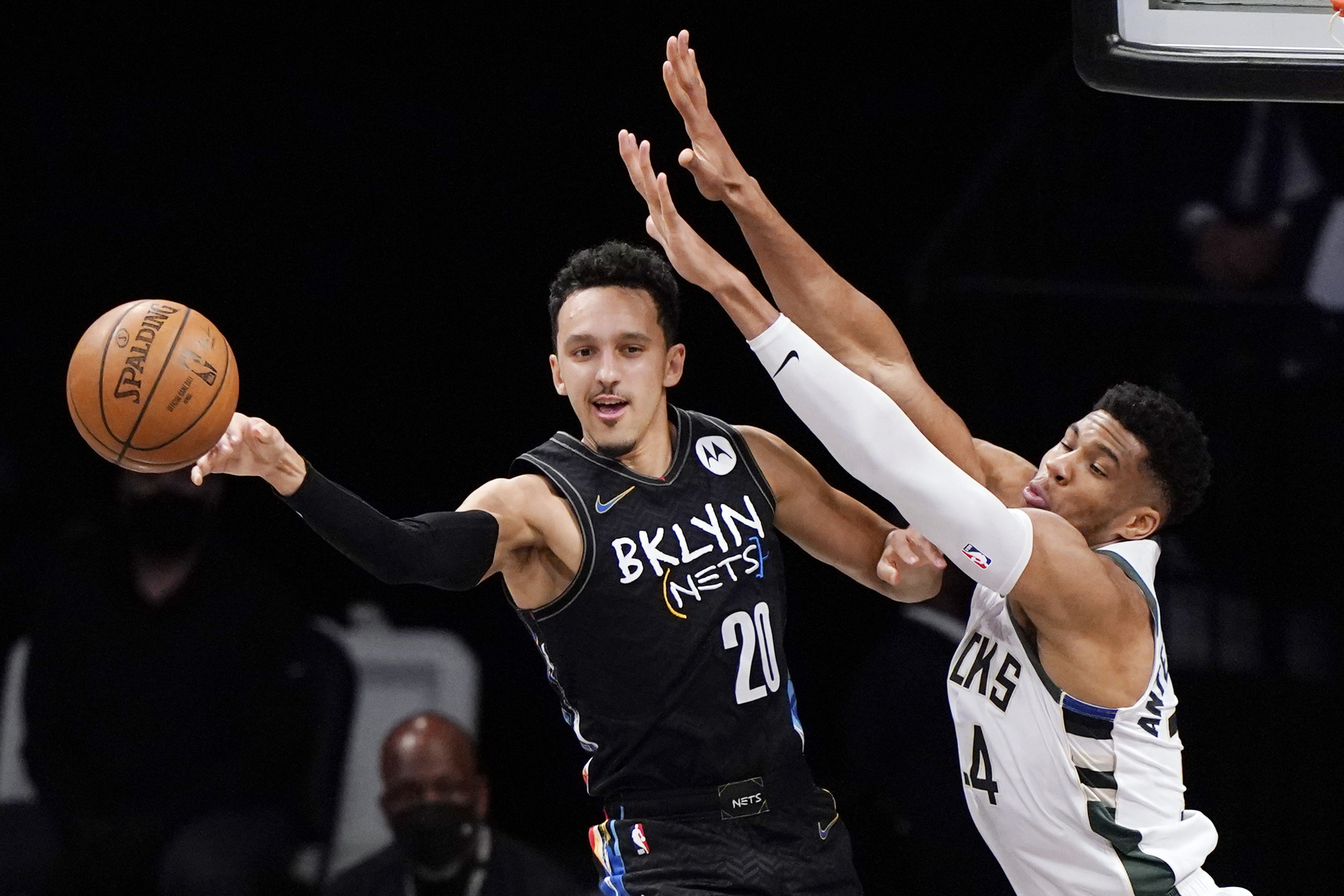 Landry Shamet, Gainni Antetokounmpo