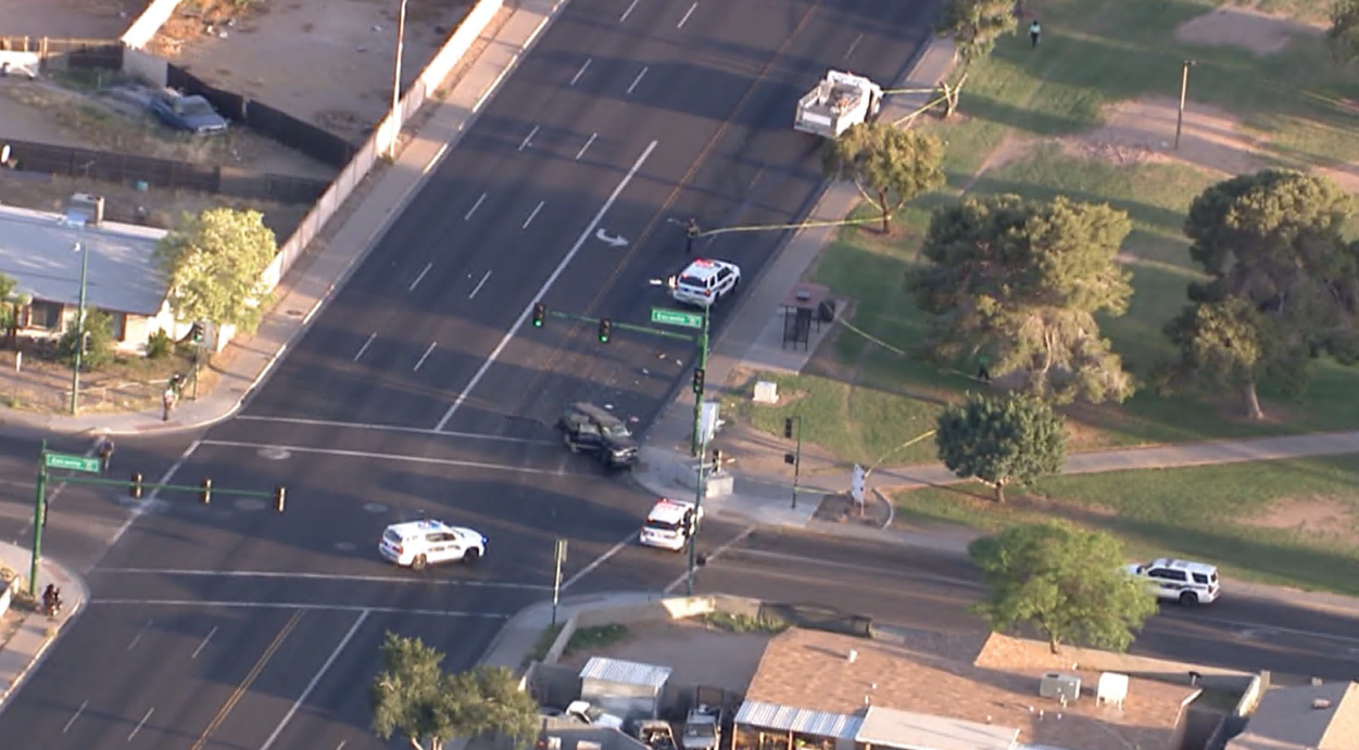 43rd Ave Encanto Blvd crash 3 children injured 5-3-2023