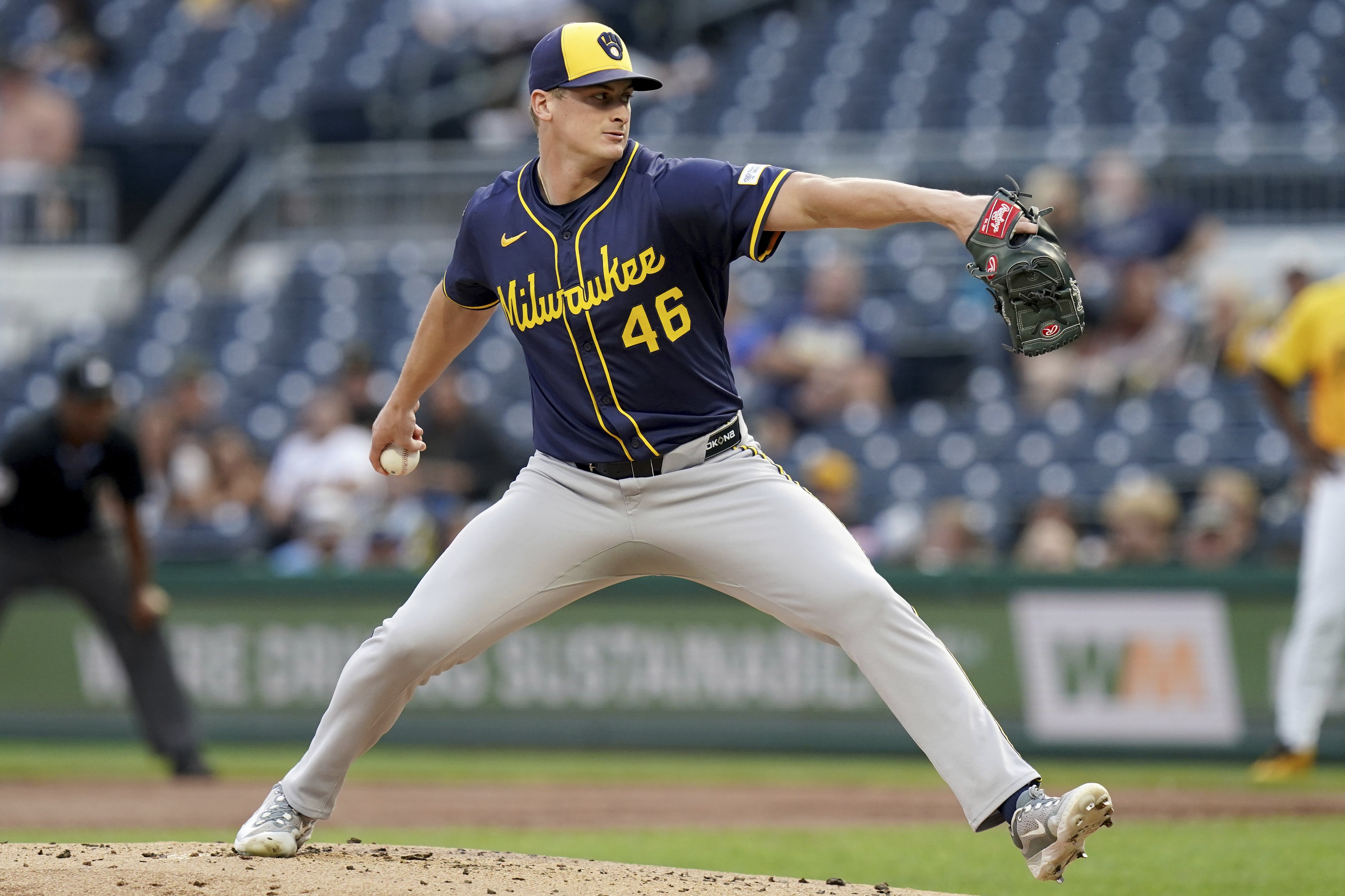 Brewers Pirates Baseball 