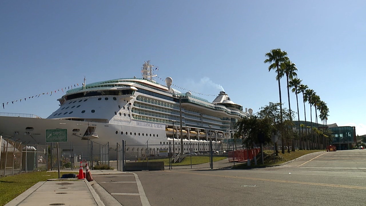 Cruise ship