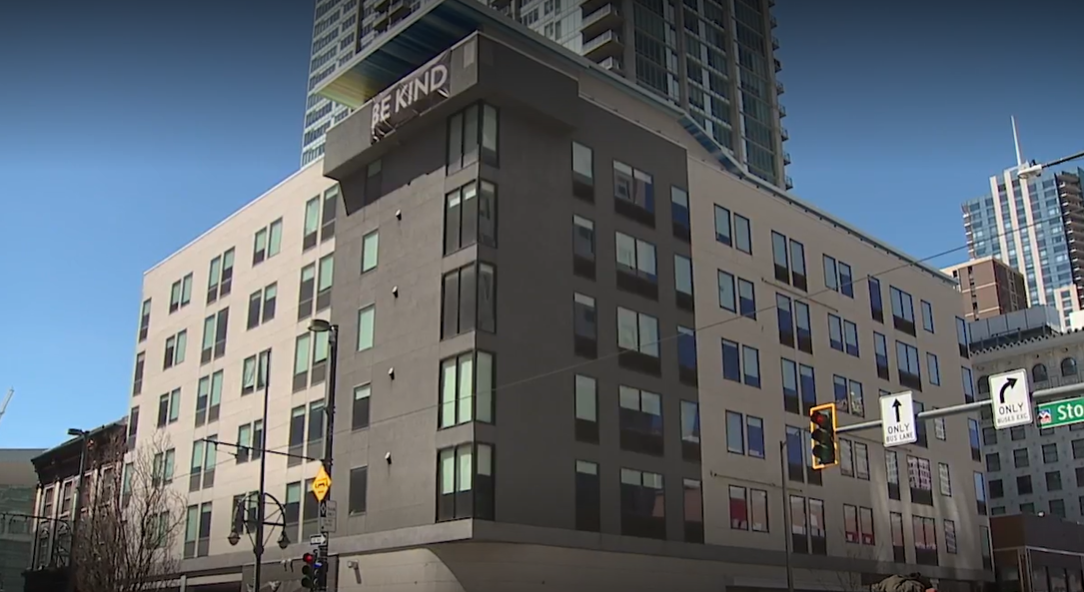 aloft hotel.png