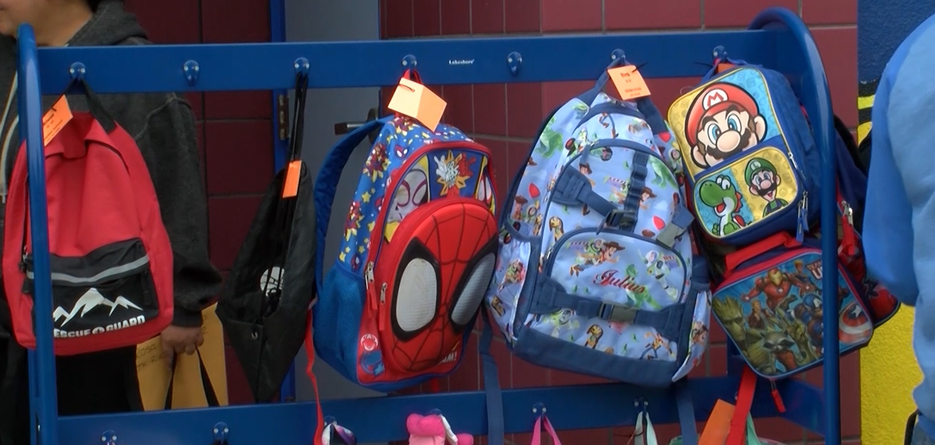 kids backpacks.jpg