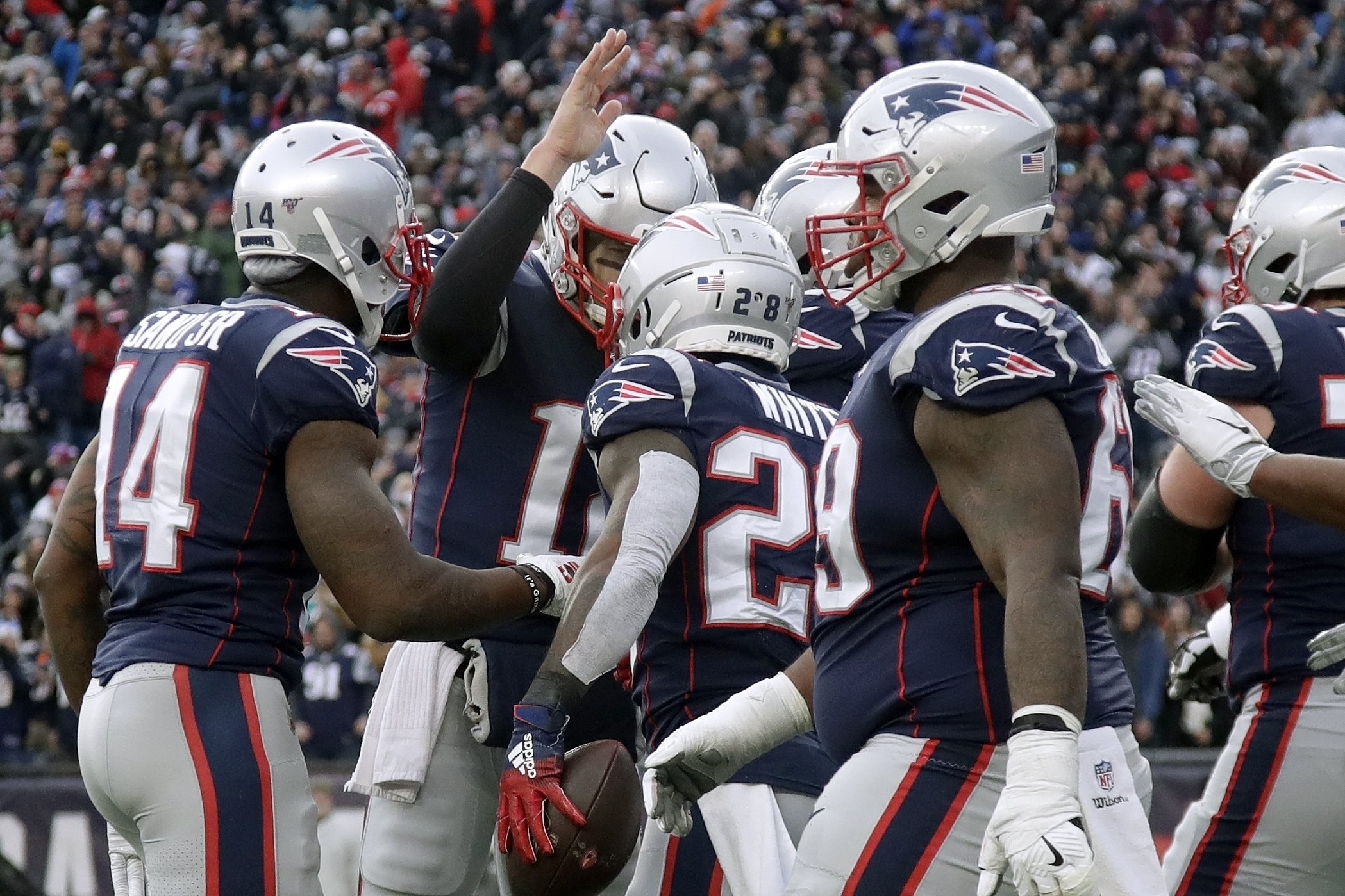 Patriots get Saturday night prime-time slot vs Titans in wild card game