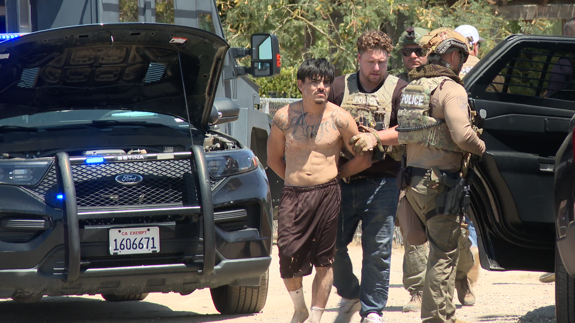 Suspect arrested after hours long standoff south of Shafter