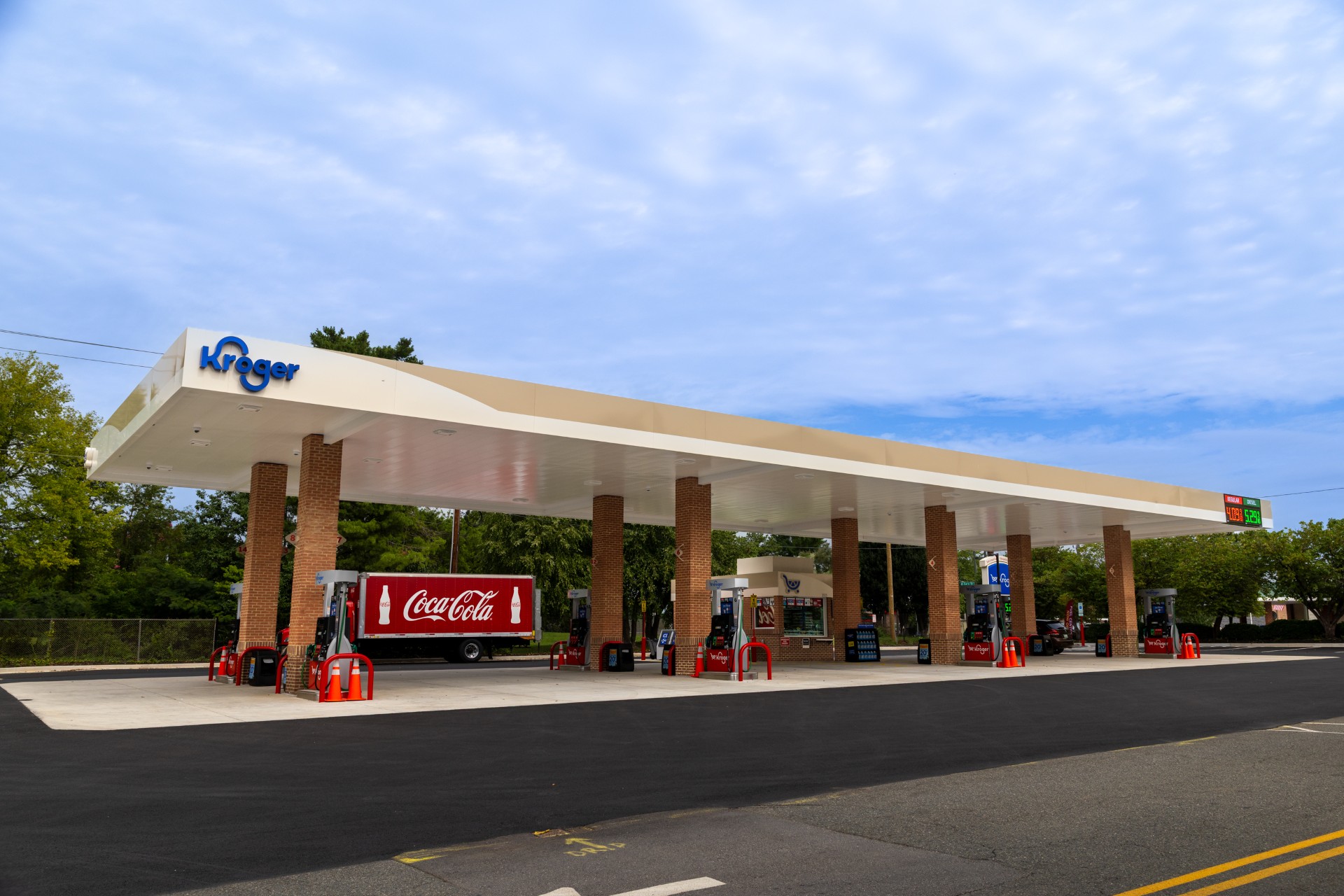Carytown Kroger gas station.jpg