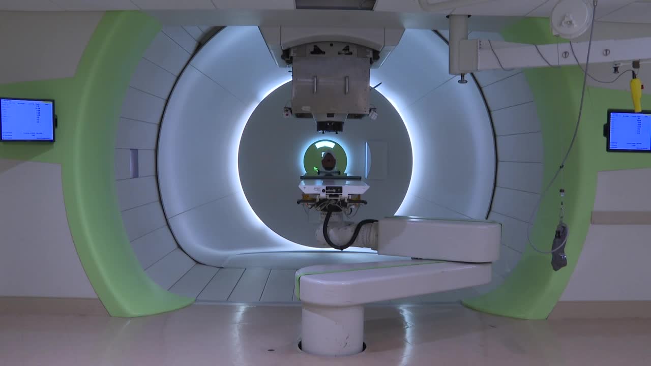 hampton university proton therapy