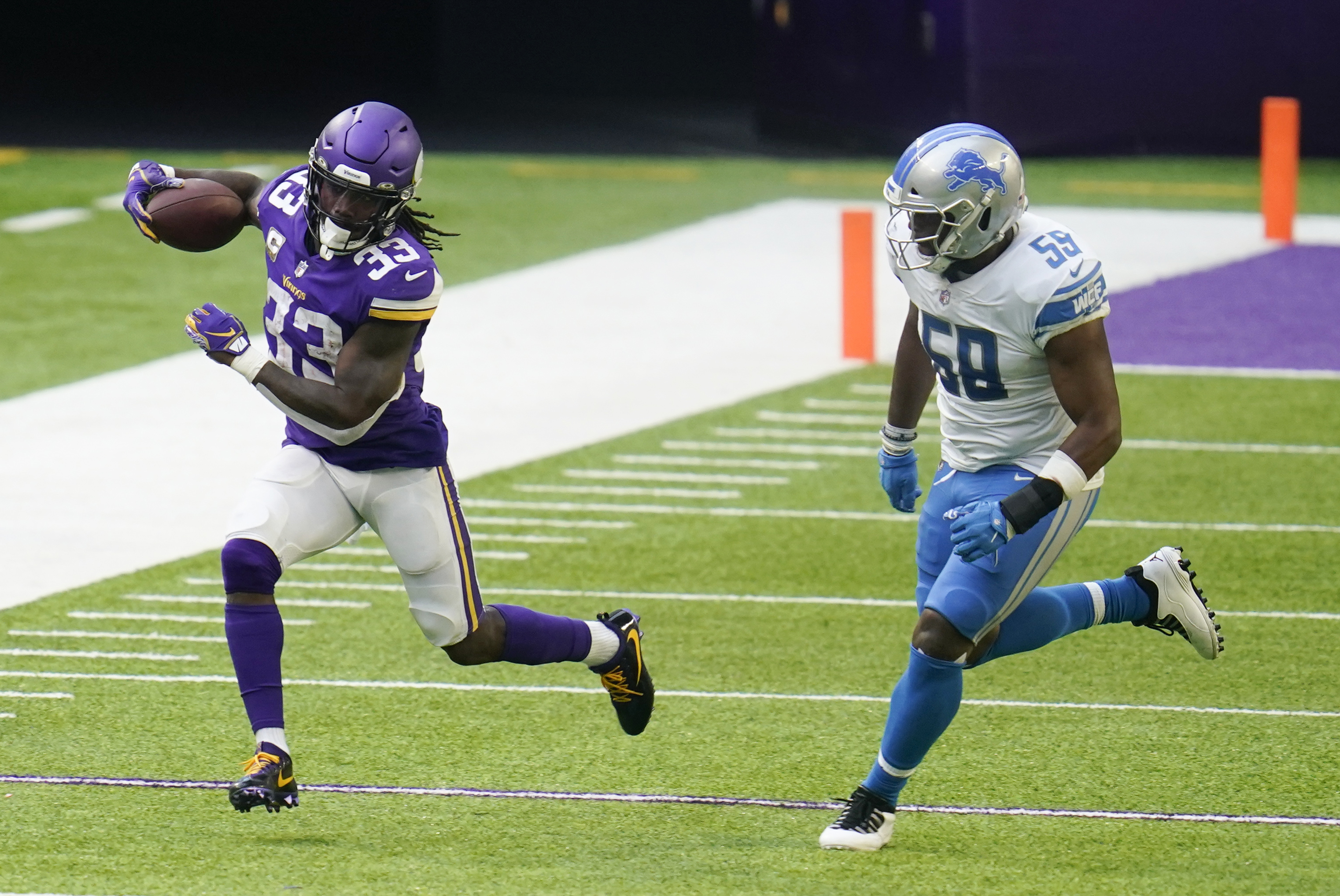 Cook, Vikes top Lions 34-20; Stafford in concussion protocol