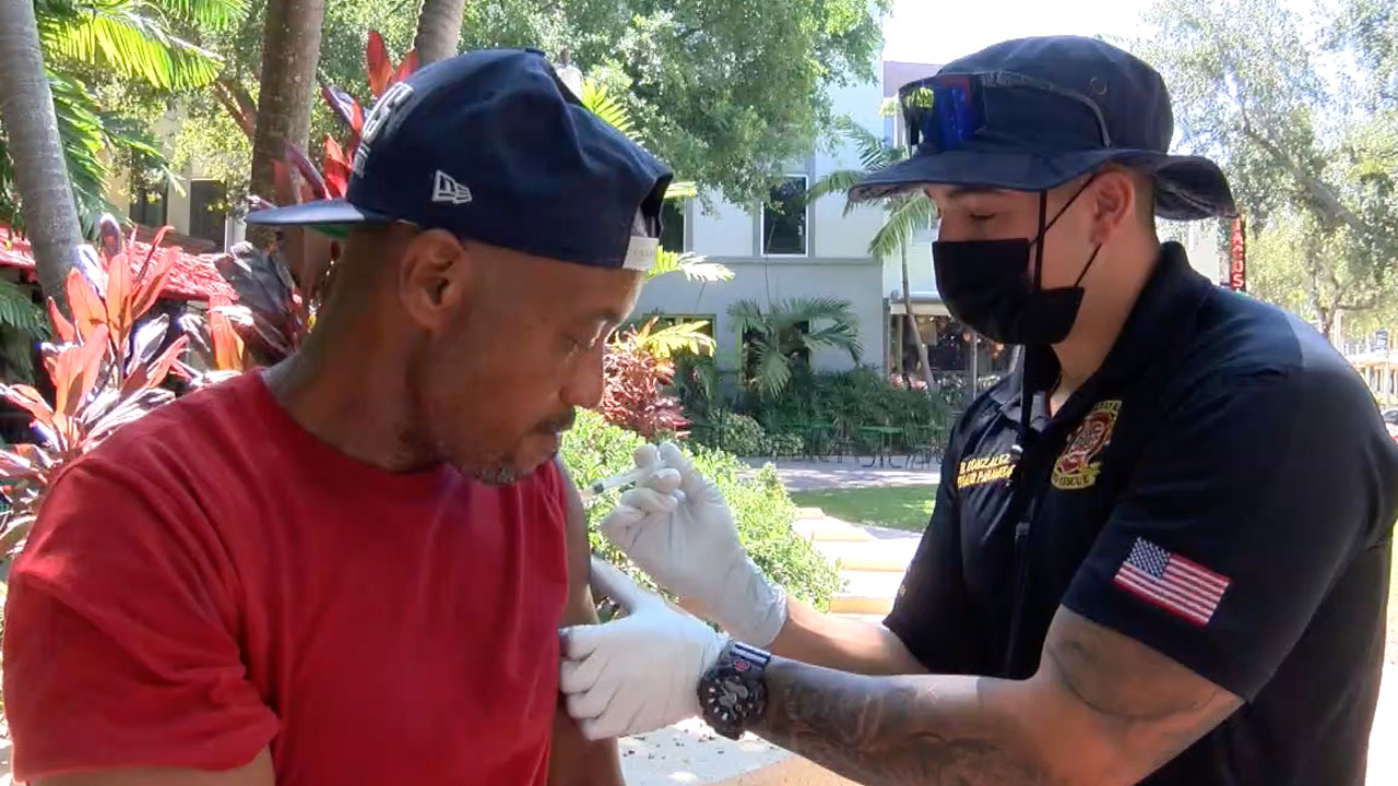 Vaccine pop-up clinic along-Atlantic-Ave-from-Delray-popupvaccine-clininc.jpg