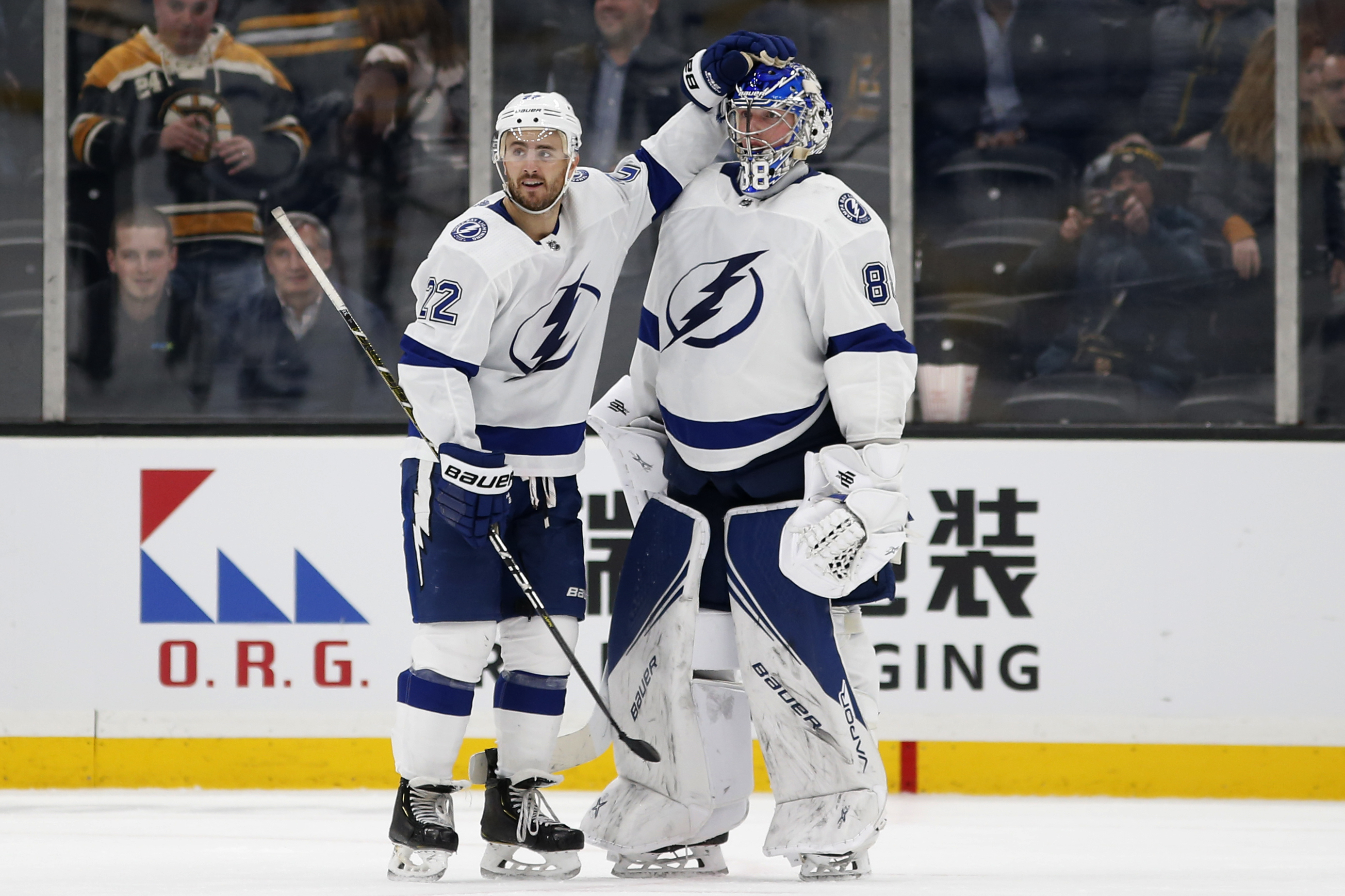 tampa-bay-lightning-bolts-ap-image