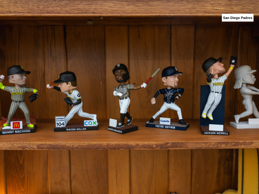 padres_giveaways_bobbleheads_2026.png