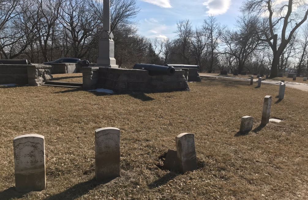 veteran headstones graves kinsman memorial fairview cemetery council bluffs