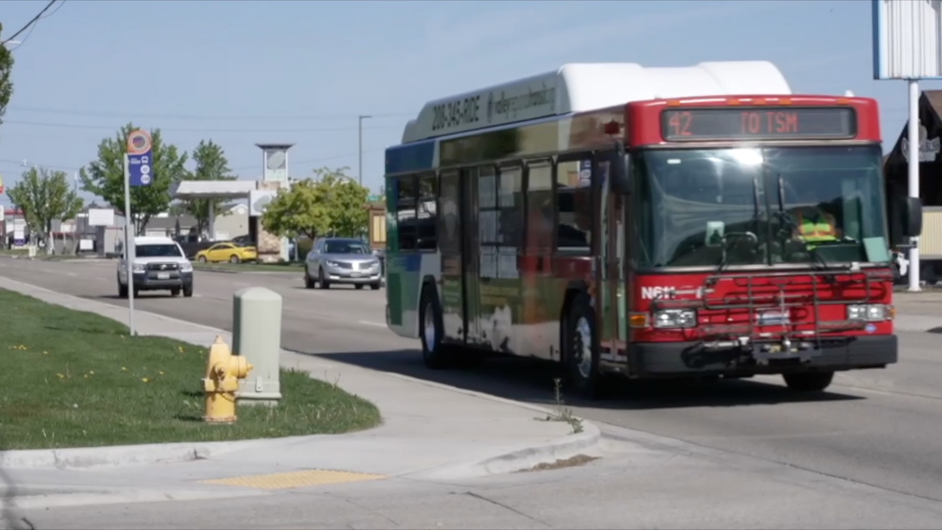 valley regional transit in front of Nampa City Hall