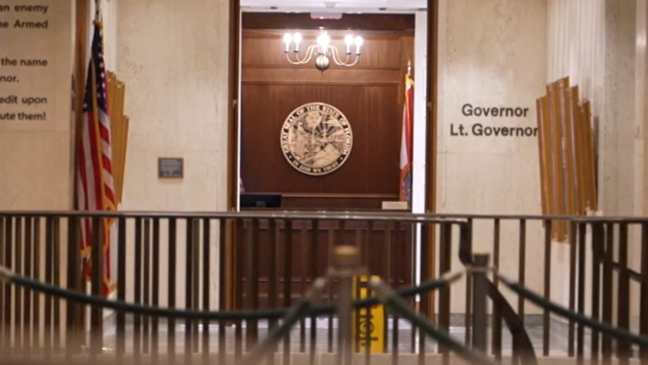 Florida House advances restrictions on emergency fund as Senate pushes larger, looser version