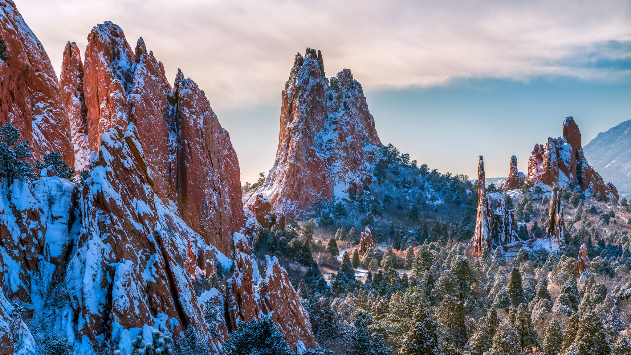 Daniel Forster Garden of the Gods in snow
