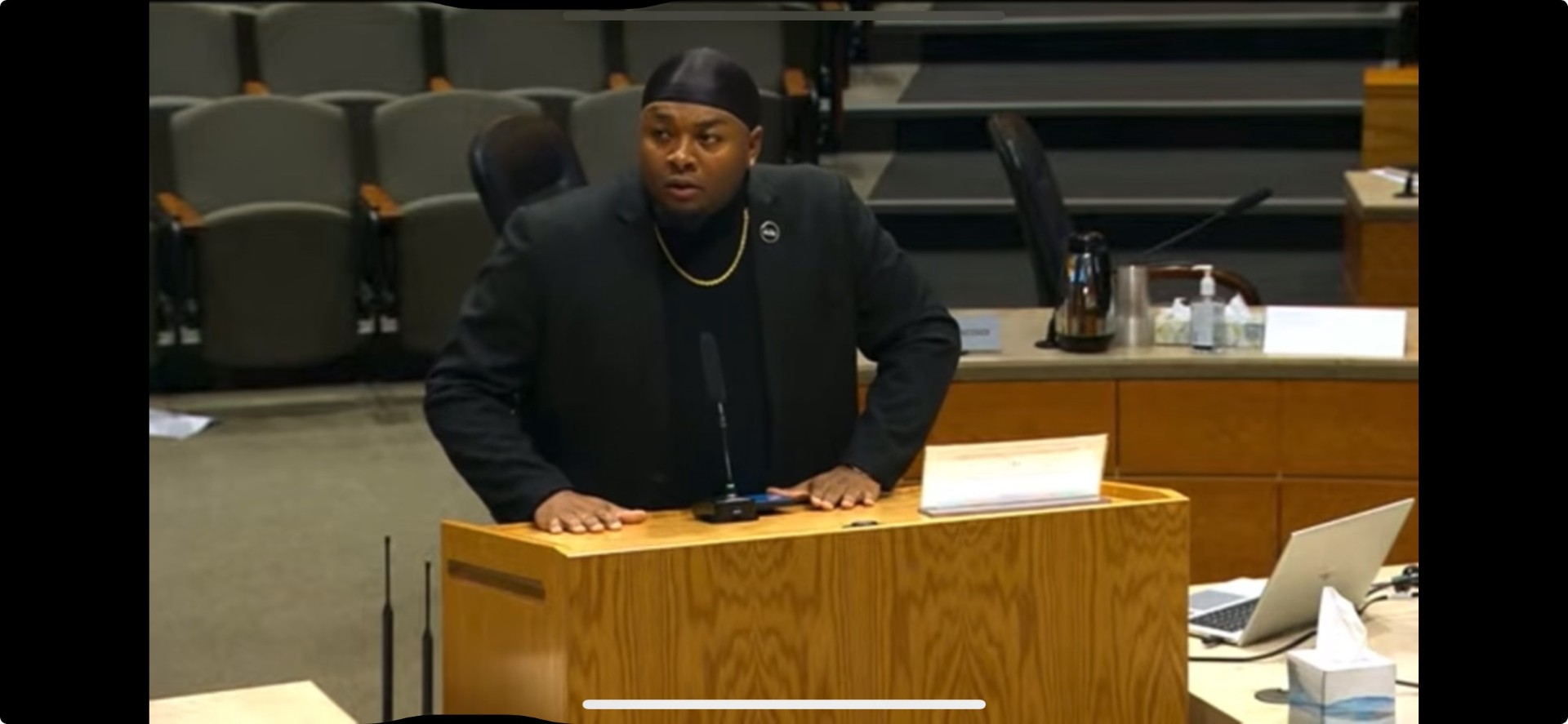 Auon'tai Anderson at Aurora City Council Meeting.jpg