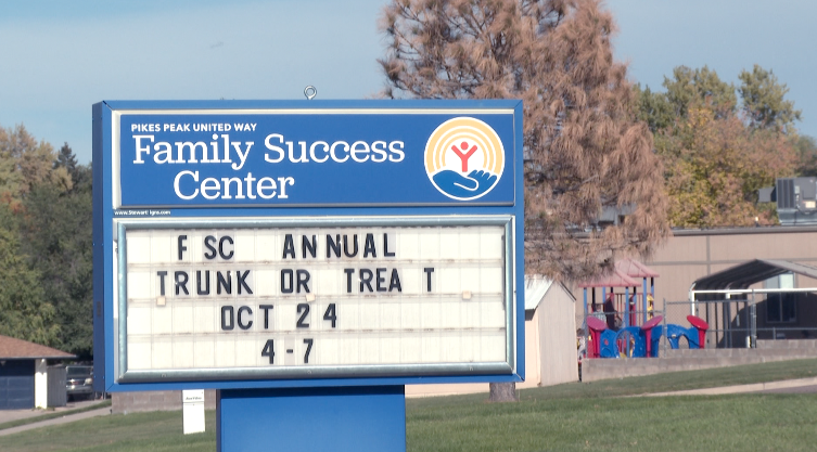 Is decreased spending tied to fewer food donations? Some food pantries not seeing dropoff 