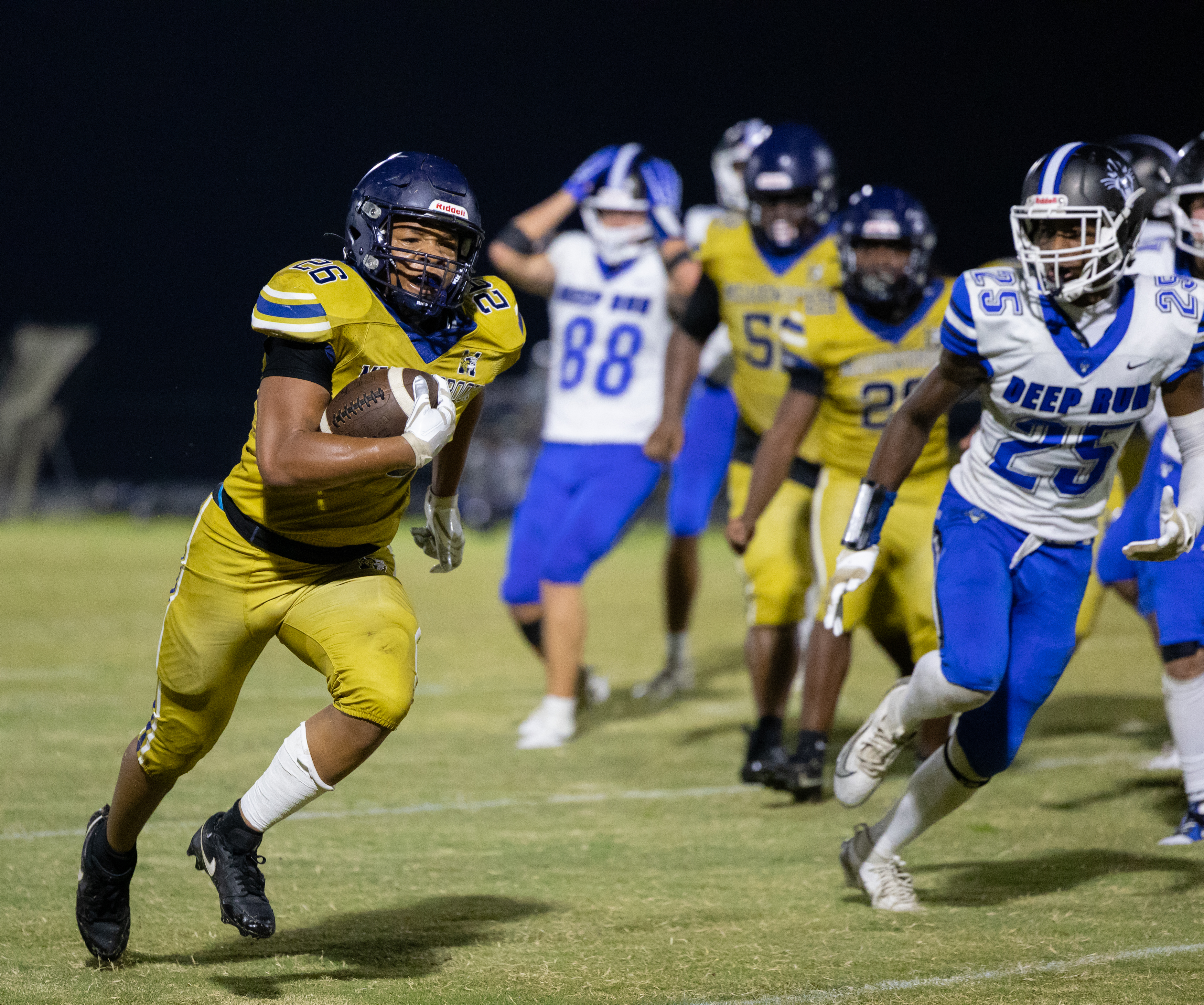 PHOTOS: Meadowbrook holds off Deep Run 23-14