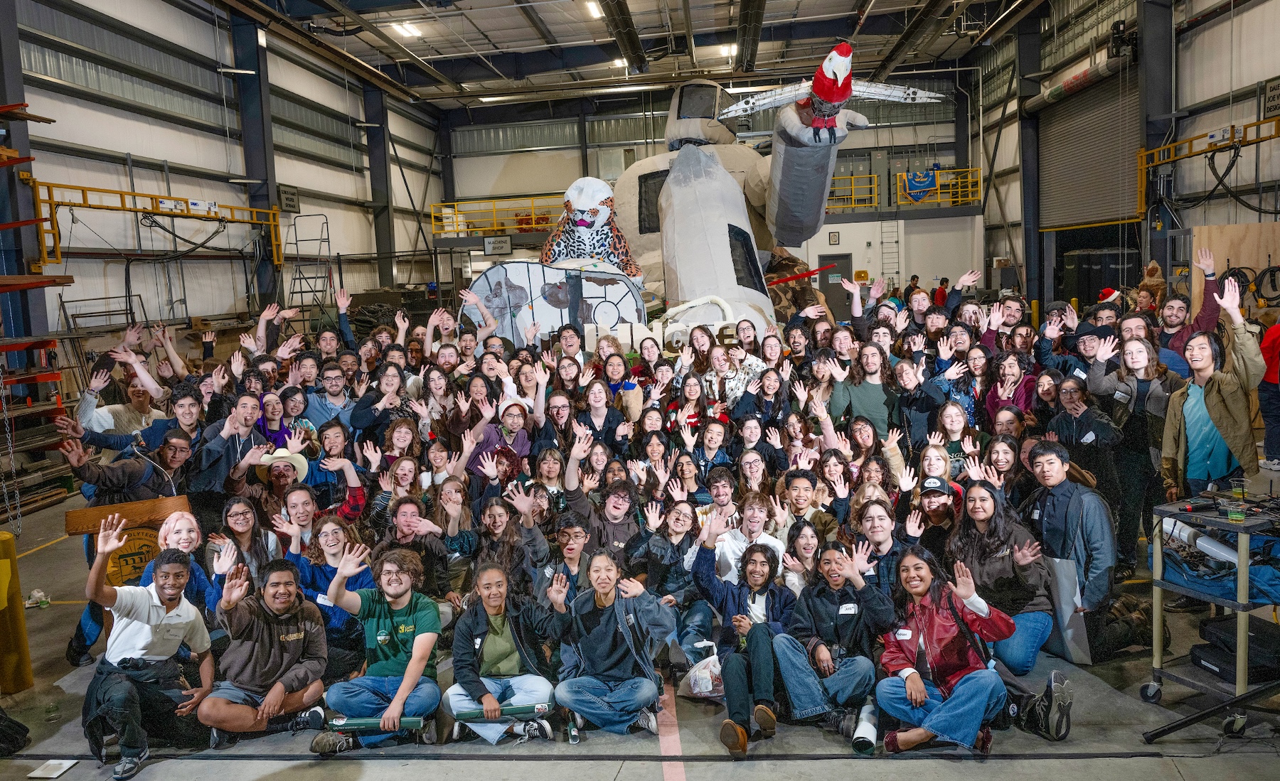 25Holiday Cart Parade