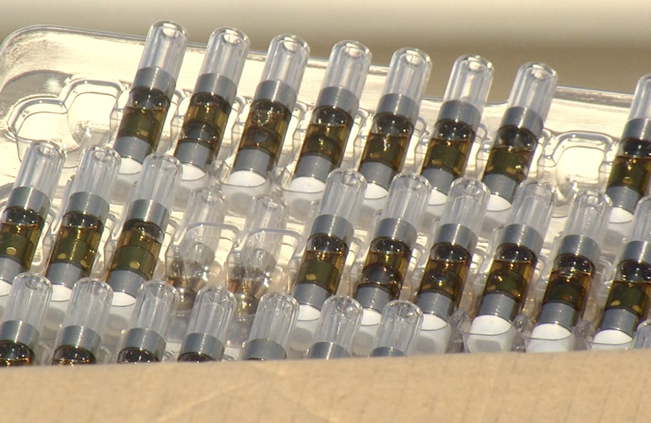 Crude cannabis oil drugs