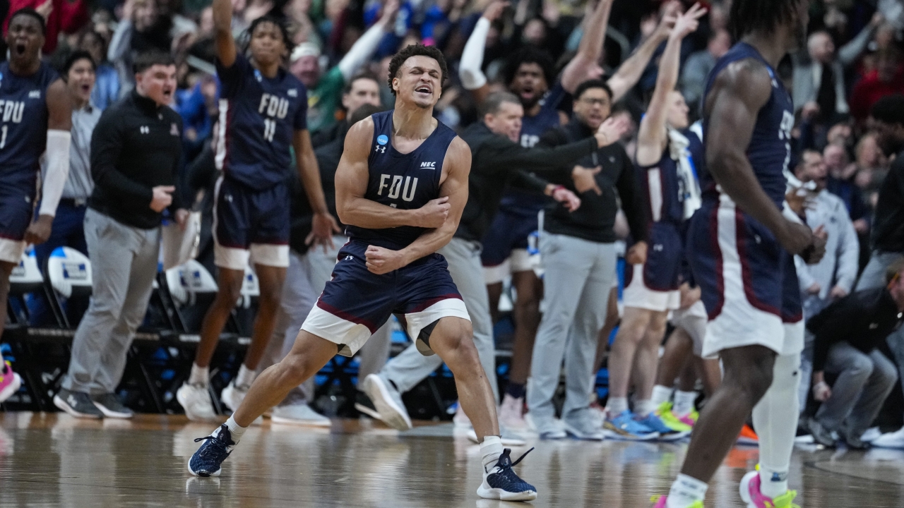 Fairleigh Dickinson guard Grant Singleton.