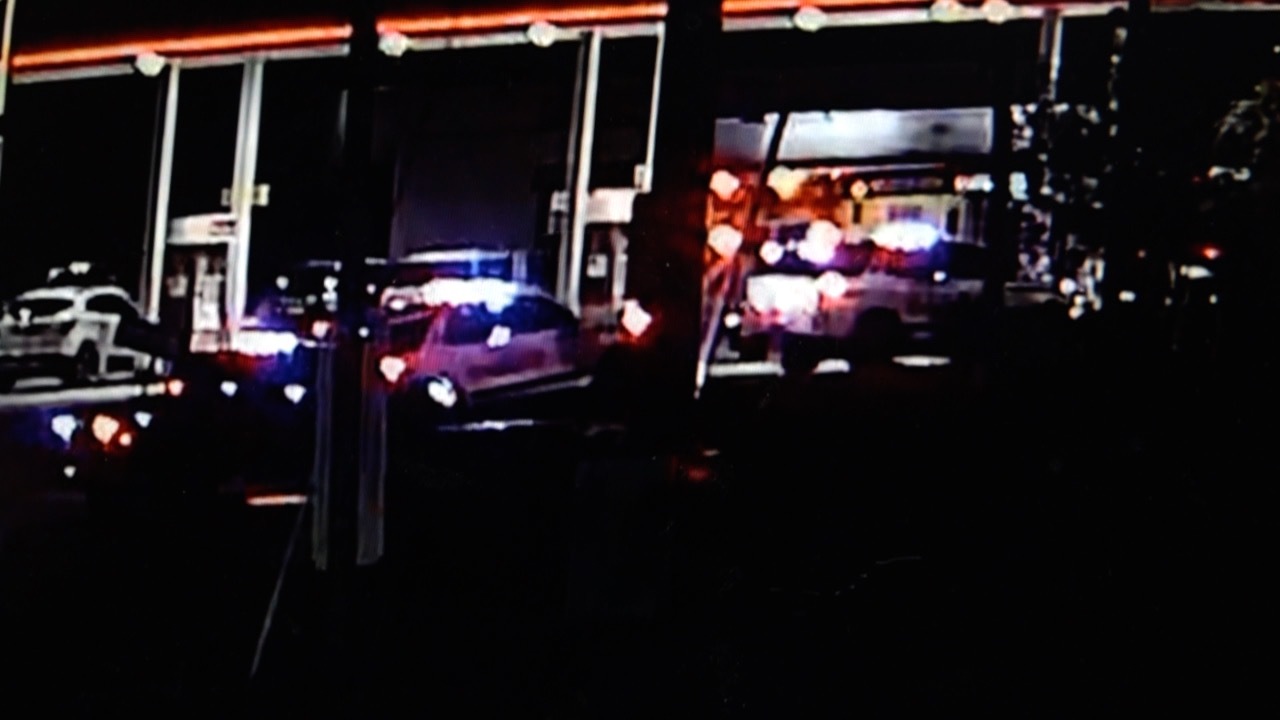 GAS STATION 2.jpg