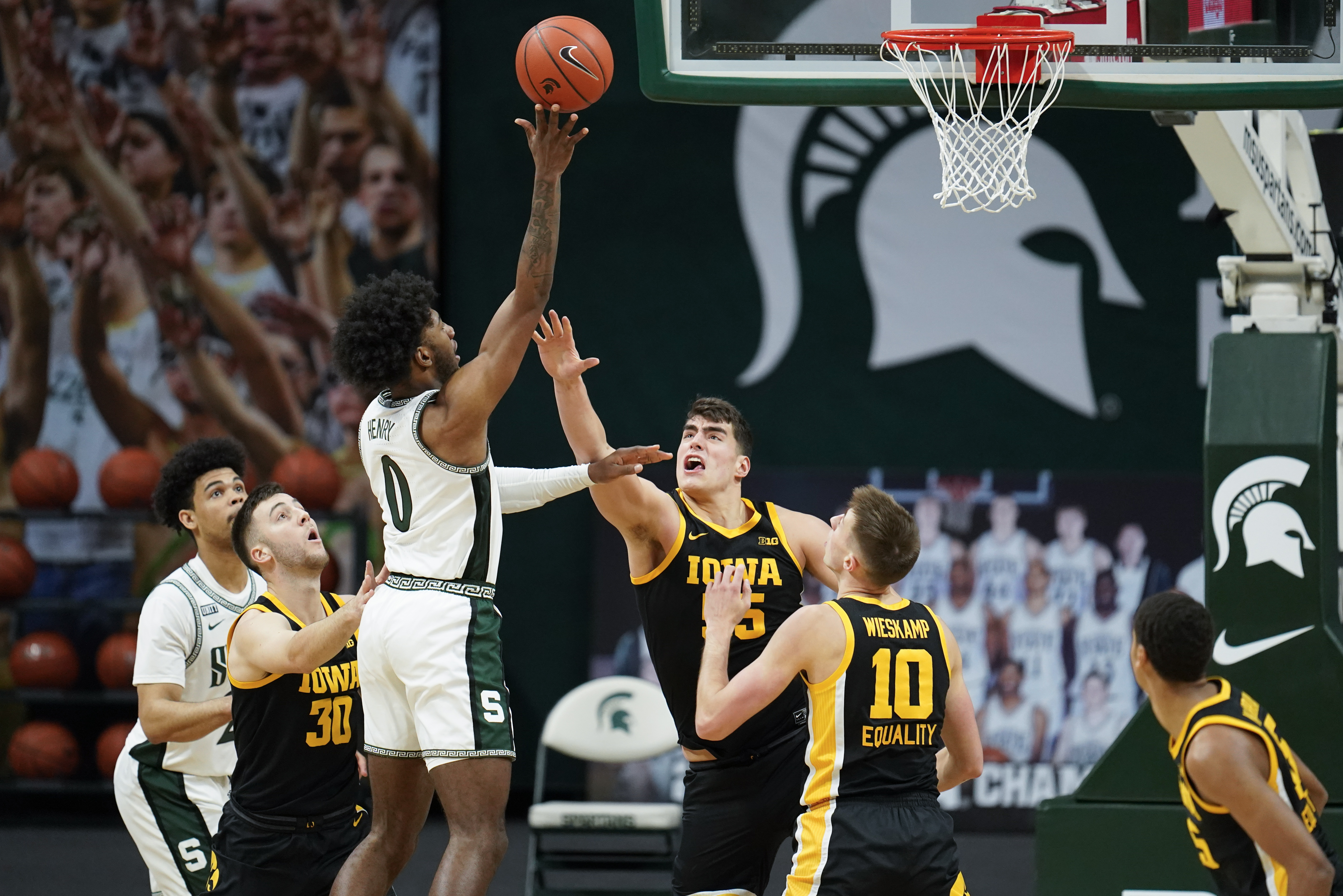 Aaron Henry Iowa Michigan St Basketball