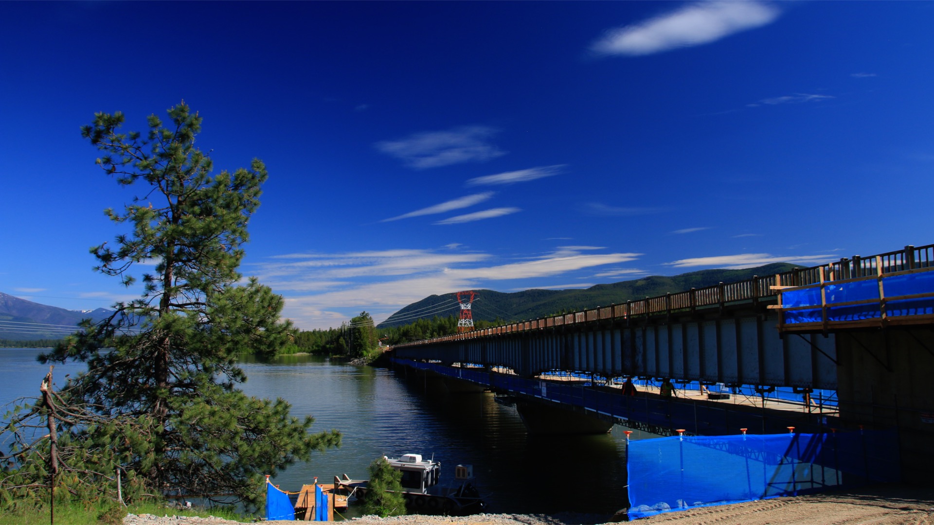 Highway 200 to close to through traffic at Trout Creek for 6 weeks