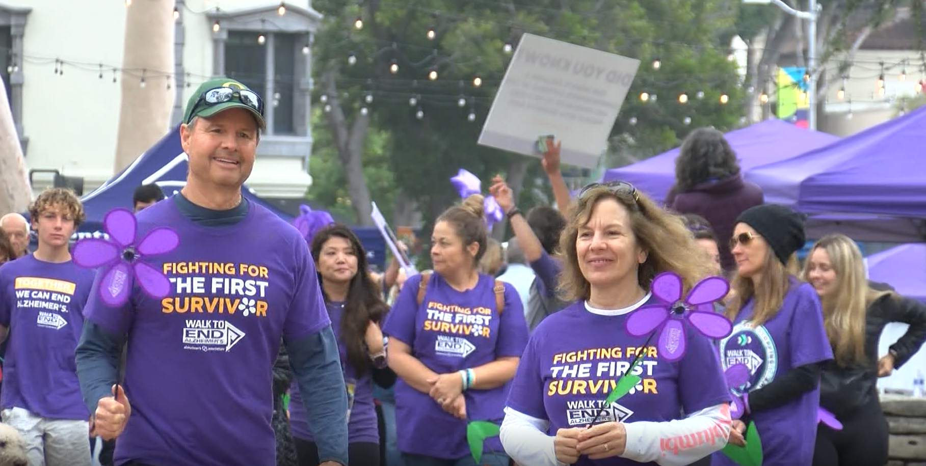 Hundreds of people gathered in Mission Plaza this morning in support of the Walk to End Alzheimer’s event. 