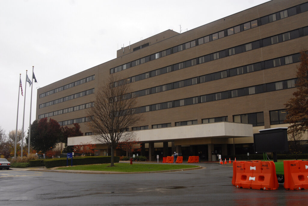 Female Veterans Getting Care